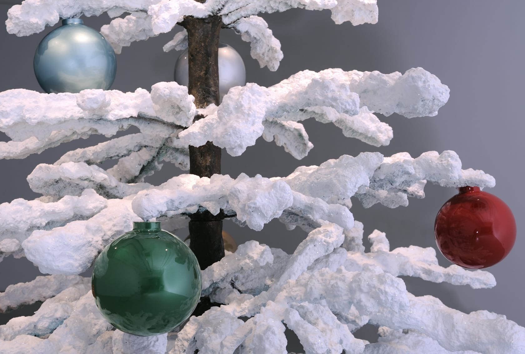 Philippe Parreno Fraught Times: For Eleven Months of the Year it's an Artwork and in December it's Christmas (October)2008 Cast...