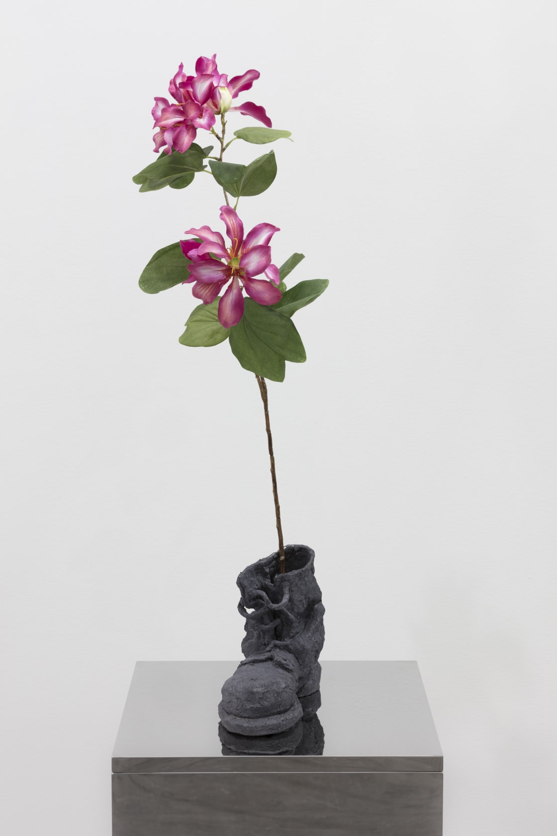 Rirkrit Tiravanija, untitled 2018 (left right left) (right), 2018