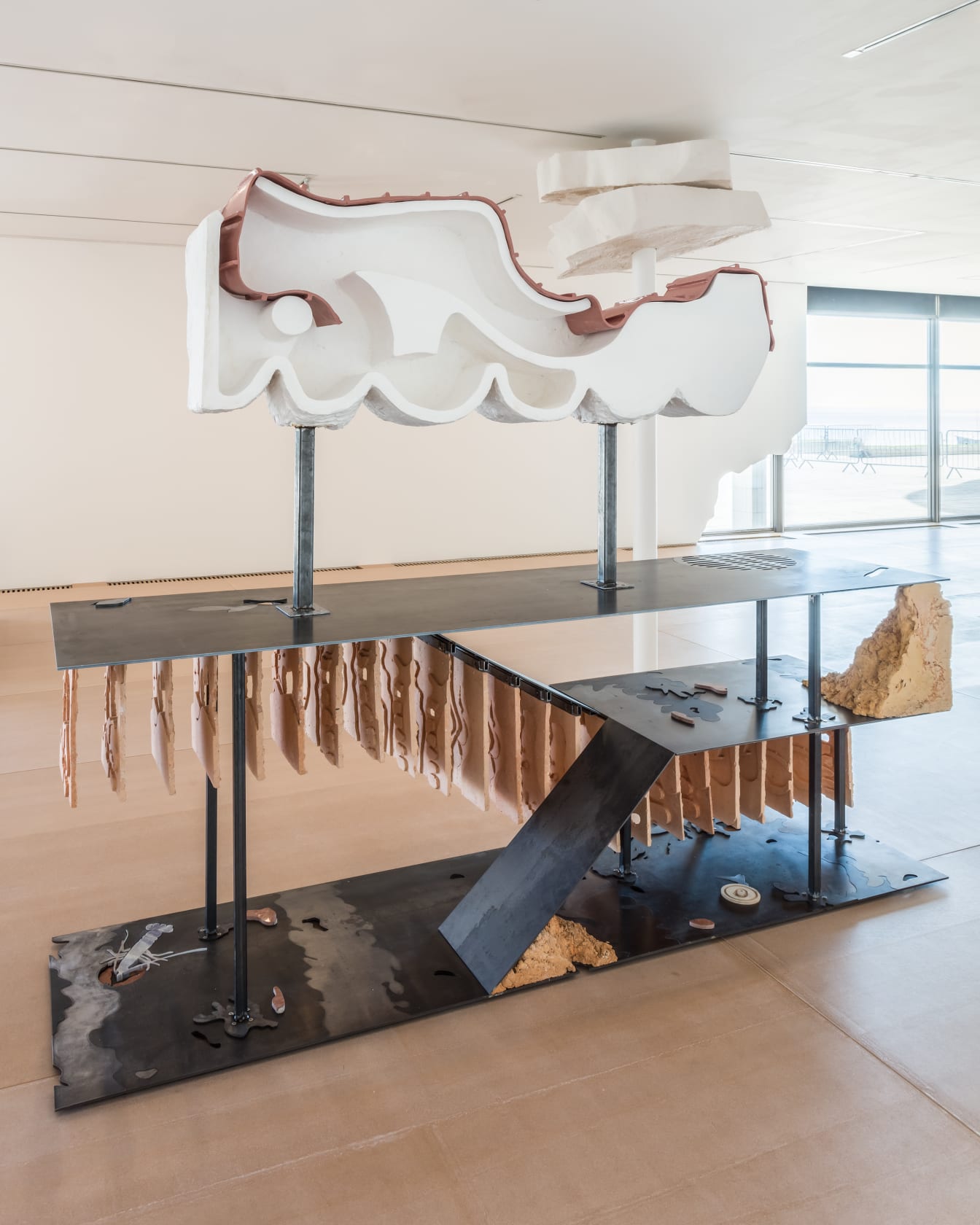 Holly Hendry, Lingua, 2021
