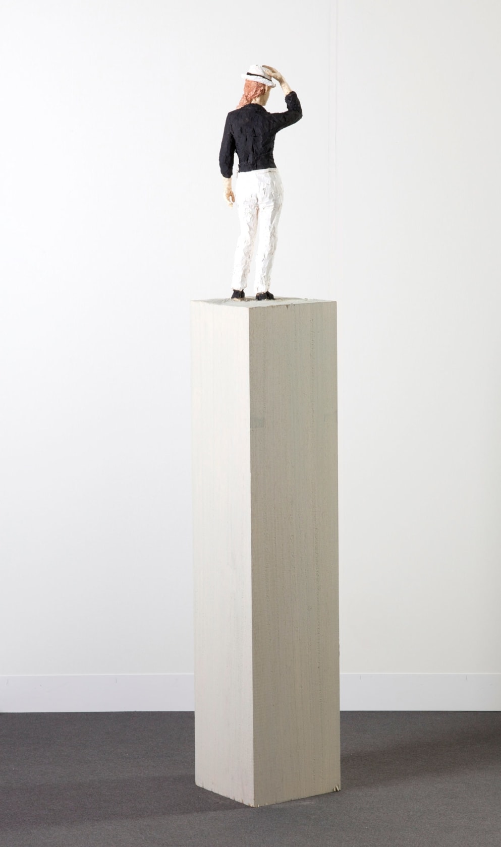 Stephan Balkenhol, Woman with White Hat, 2013