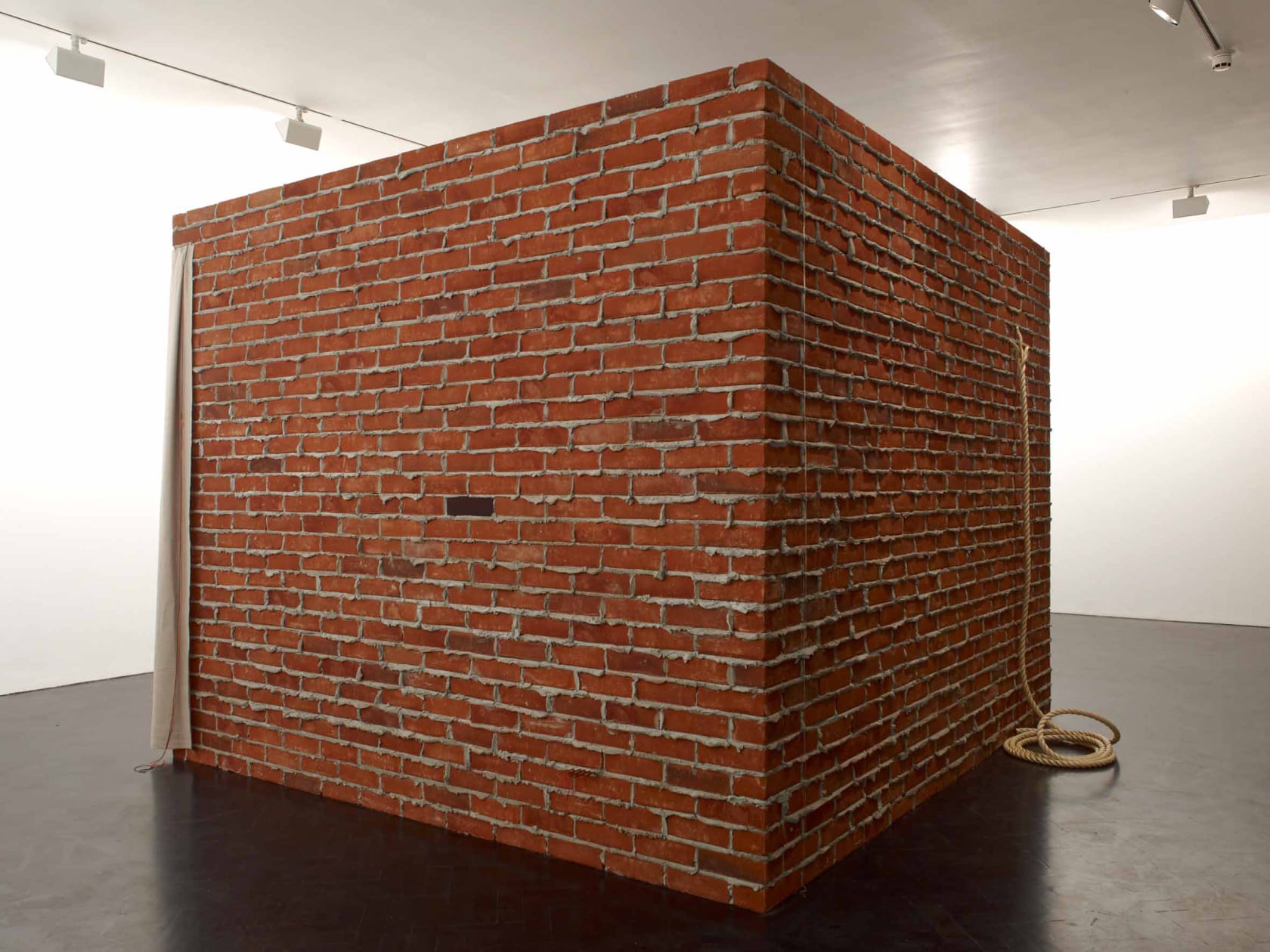 Tonico Lemos Auad, Brick House, 2012