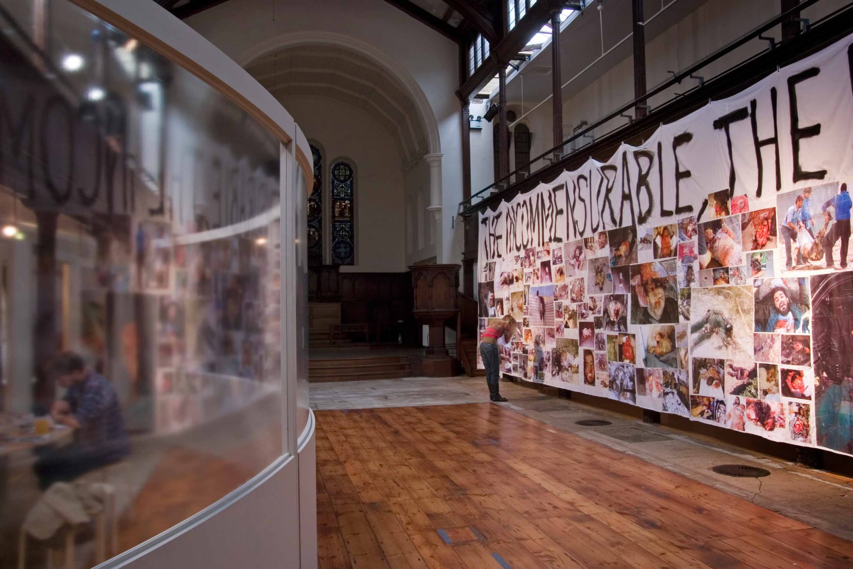 Thomas Hirschhorn, The Incommensurable Banner, 2007