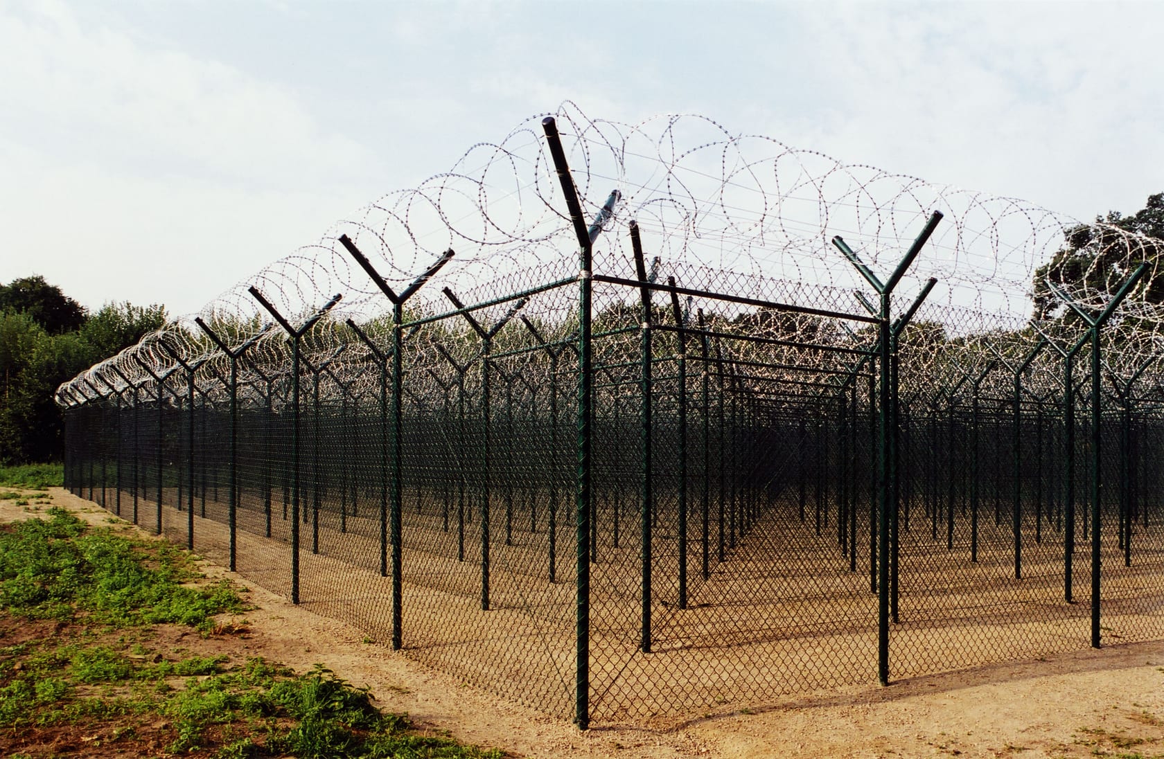 Kendell Geers, Waiting for the Barbarians, 2001