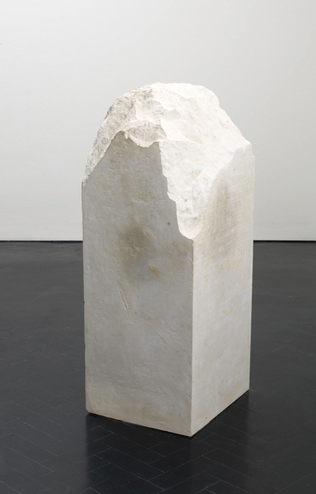 Tonico Lemos Auad, In the wave-strike over unquiet stones / While the sea destroys its continual forms, 2012