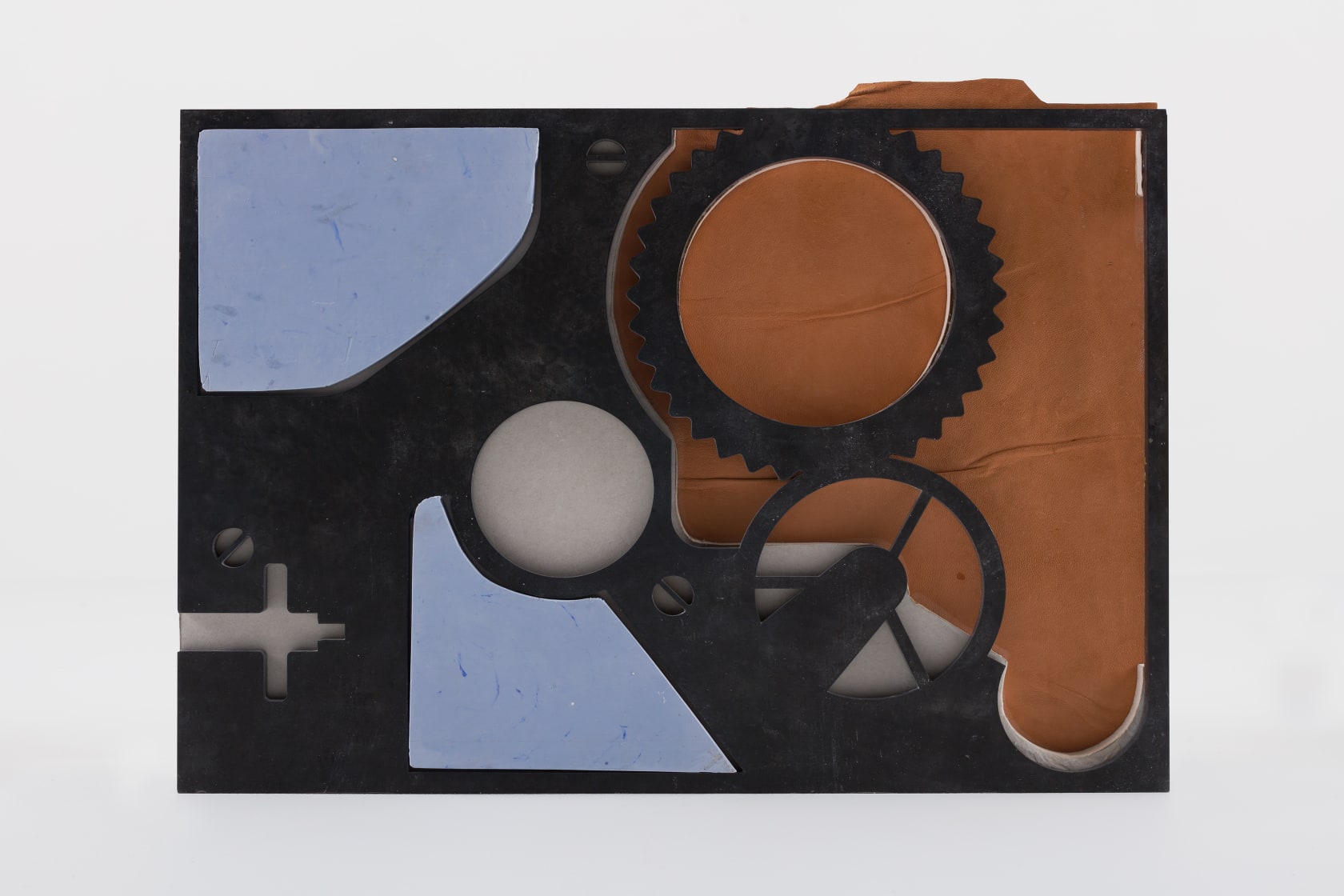 Holly Hendry, Amulet, 2019