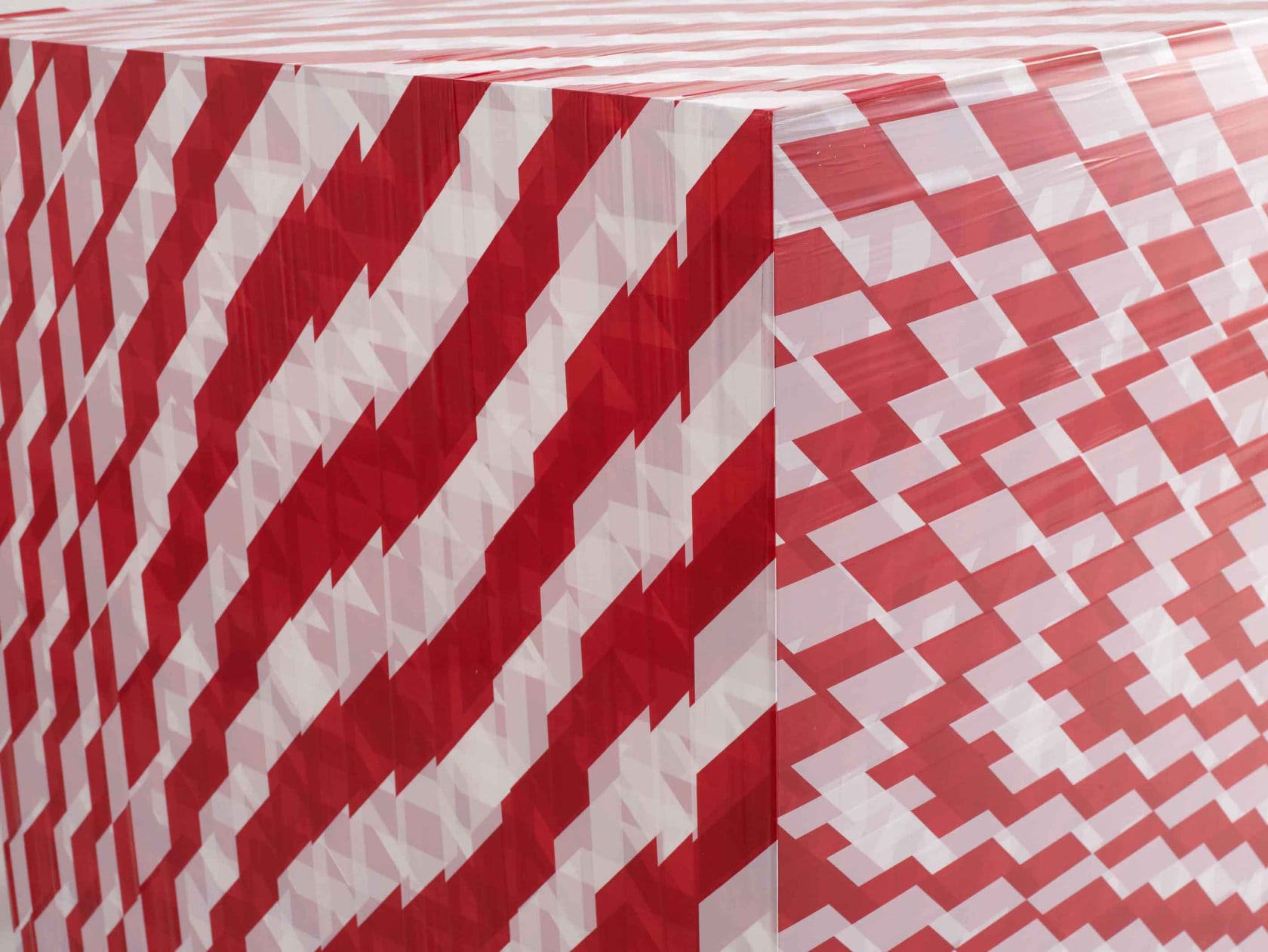 Kendell Geers, T.W. (Virus), 2001