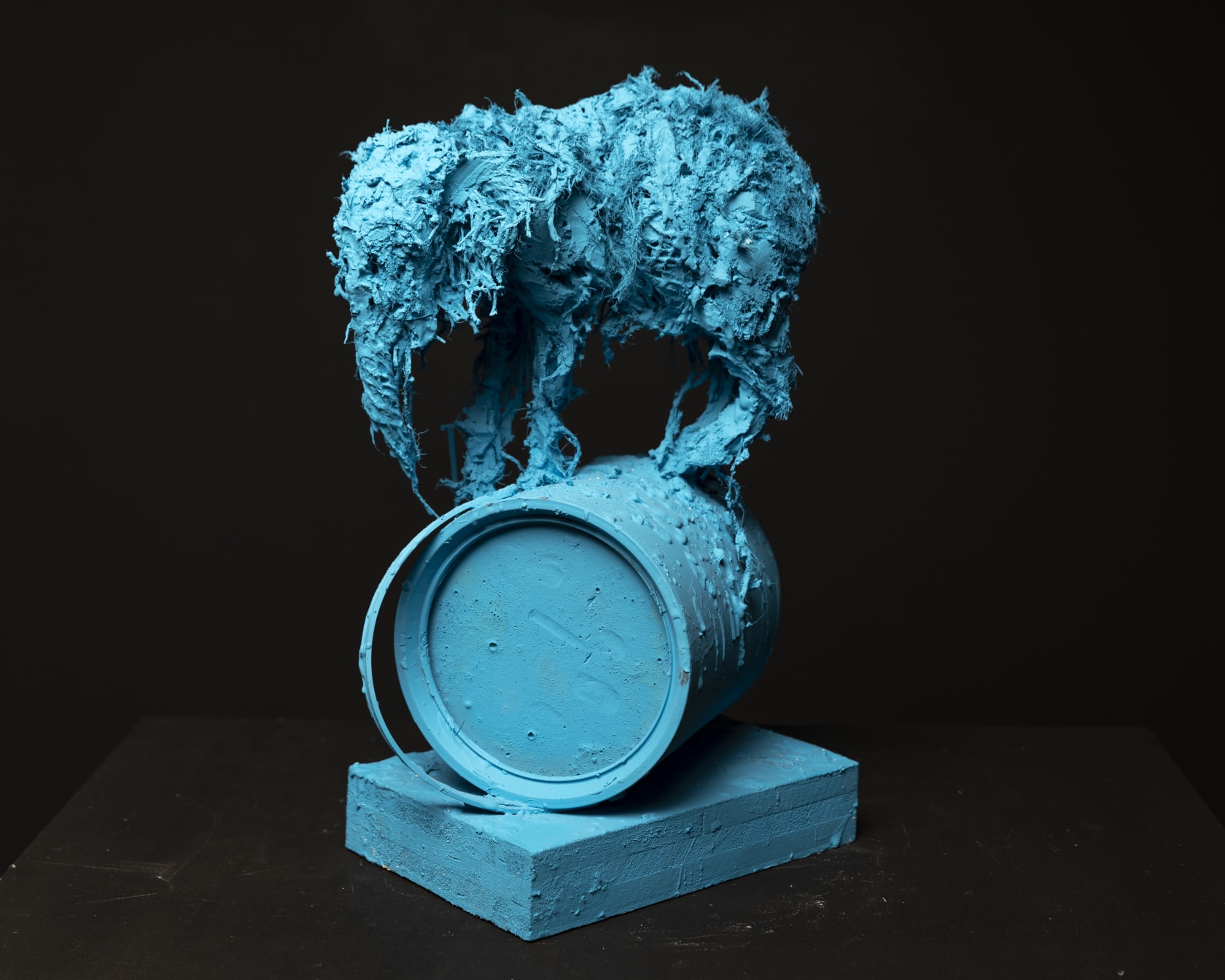 Nicola Hicks Item from things that don't love you, 2020