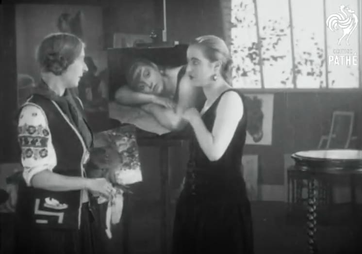 Eileen Mayo posing for Laura Knight. Still from Camera Interviews: Mrs Laura Knight The Famous Artist, 1927. British Pathé Archive.