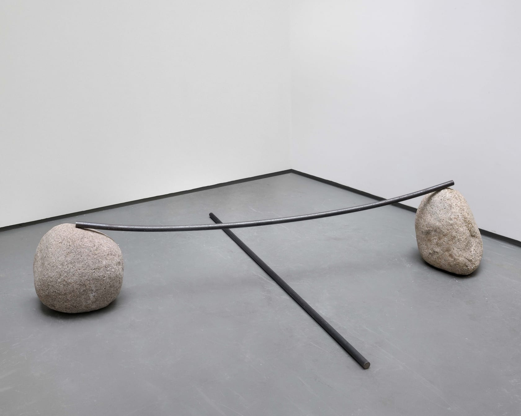 Lee Bul Relatum - counterpoint, 2004