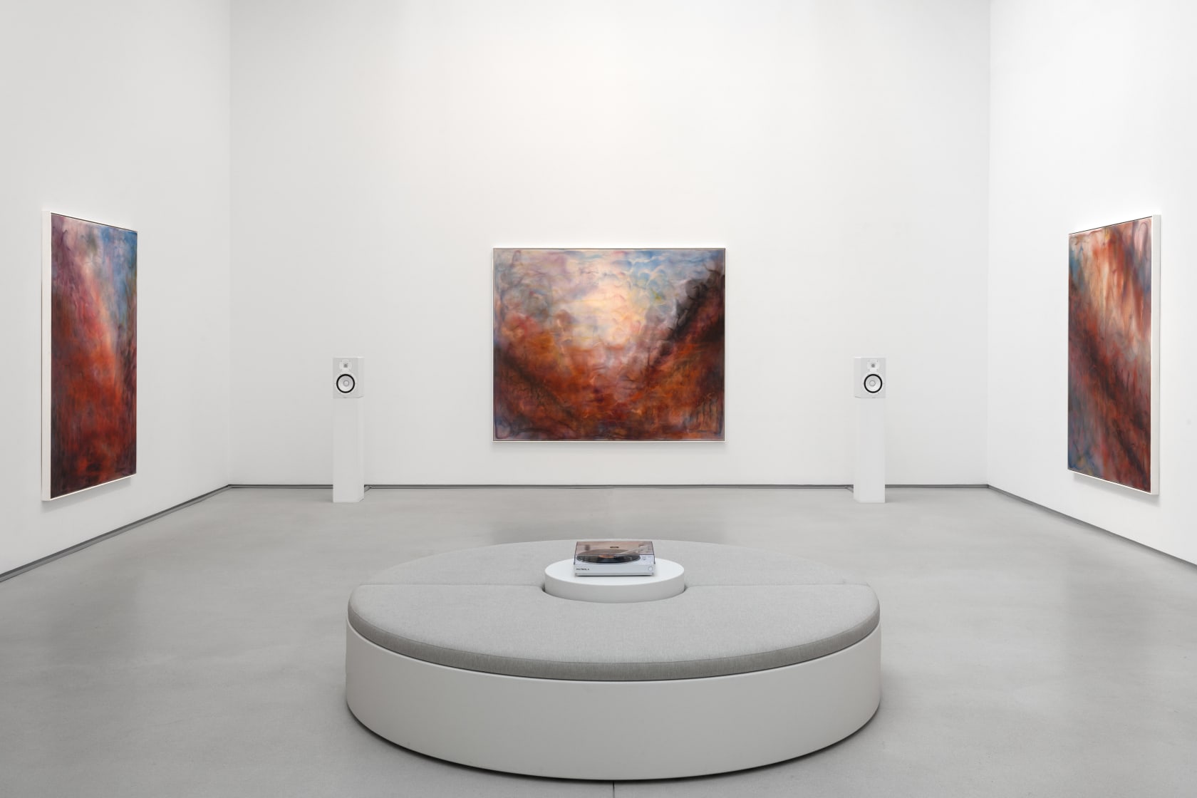 Resonance Paintings: The Cave, installation view, Thaddaeus Ropac, Paris Marais, 2025. Photo: Pierre Tanguy.