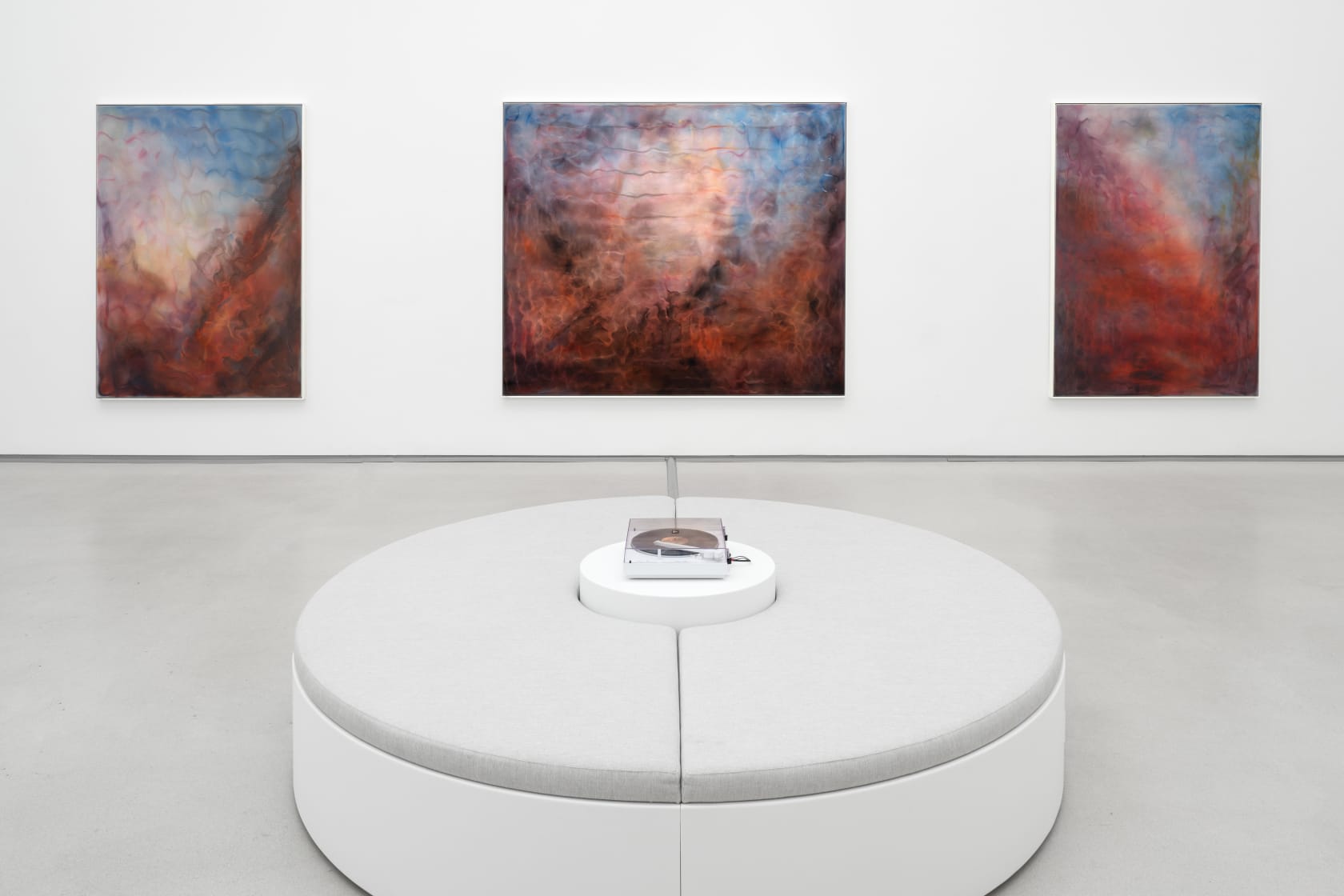 Resonance Paintings: The Cave, installation view, Thaddaeus Ropac, Paris Marais, 2025. Photo: Pierre Tanguy.