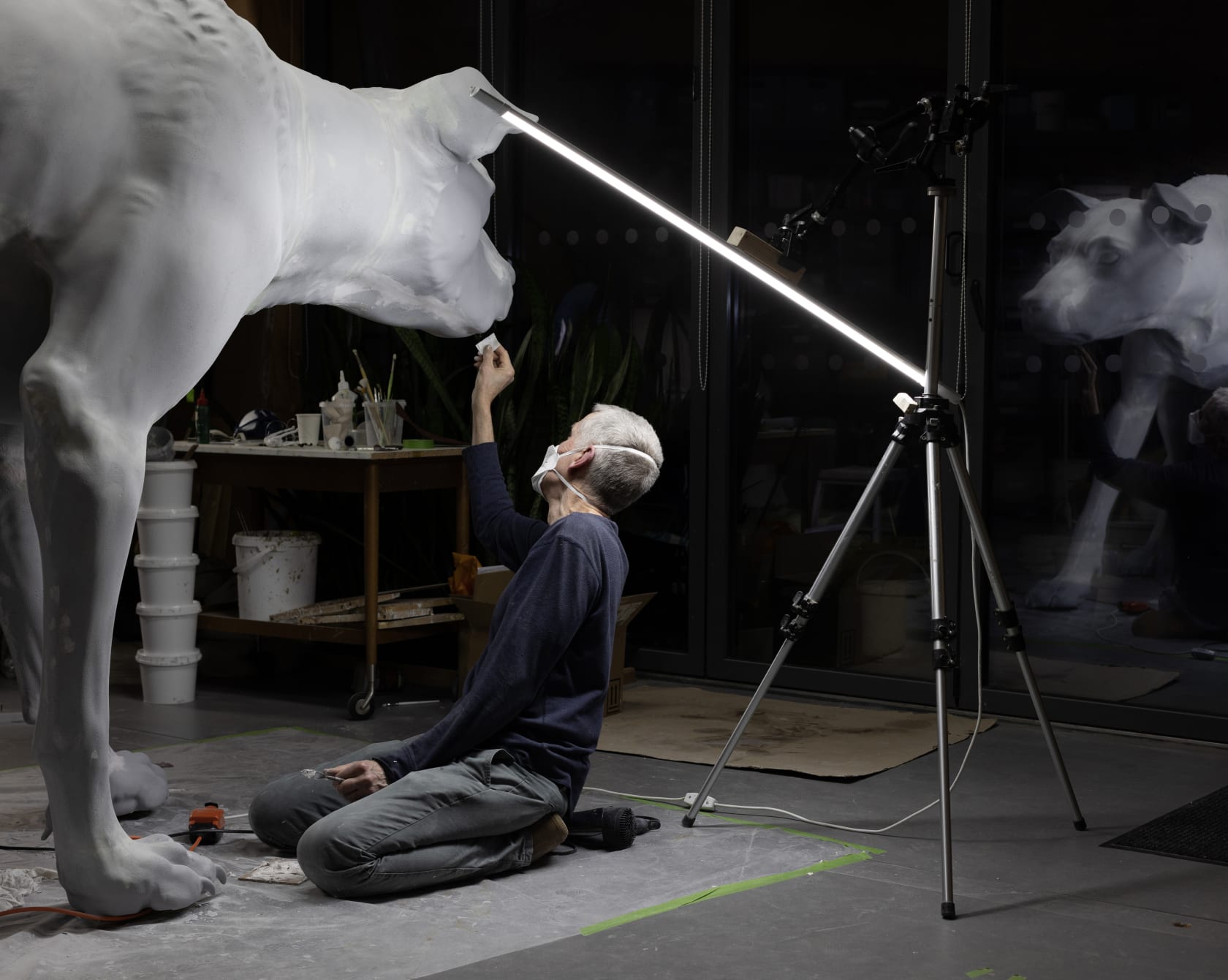 Ron Mueck: Three Dogs, a Pig and a Crow by Gautier Deblonde