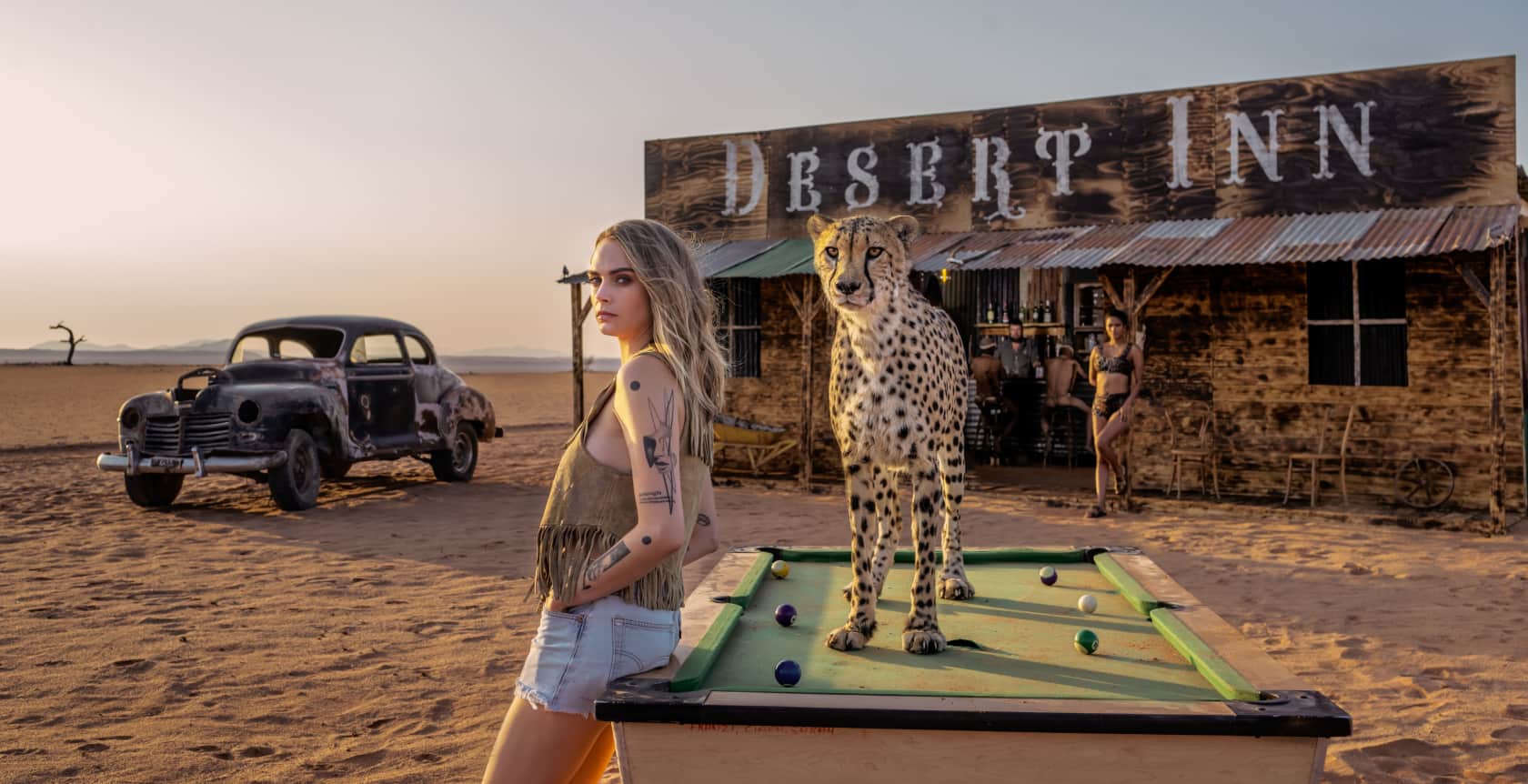 David Yarrow, Rack 'em Up (Colour), 2024
