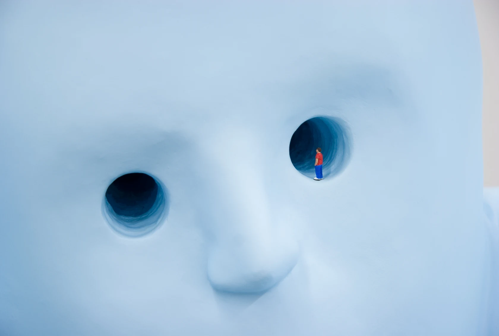 Tom Friedman Bigbluefigure, 2006-2010