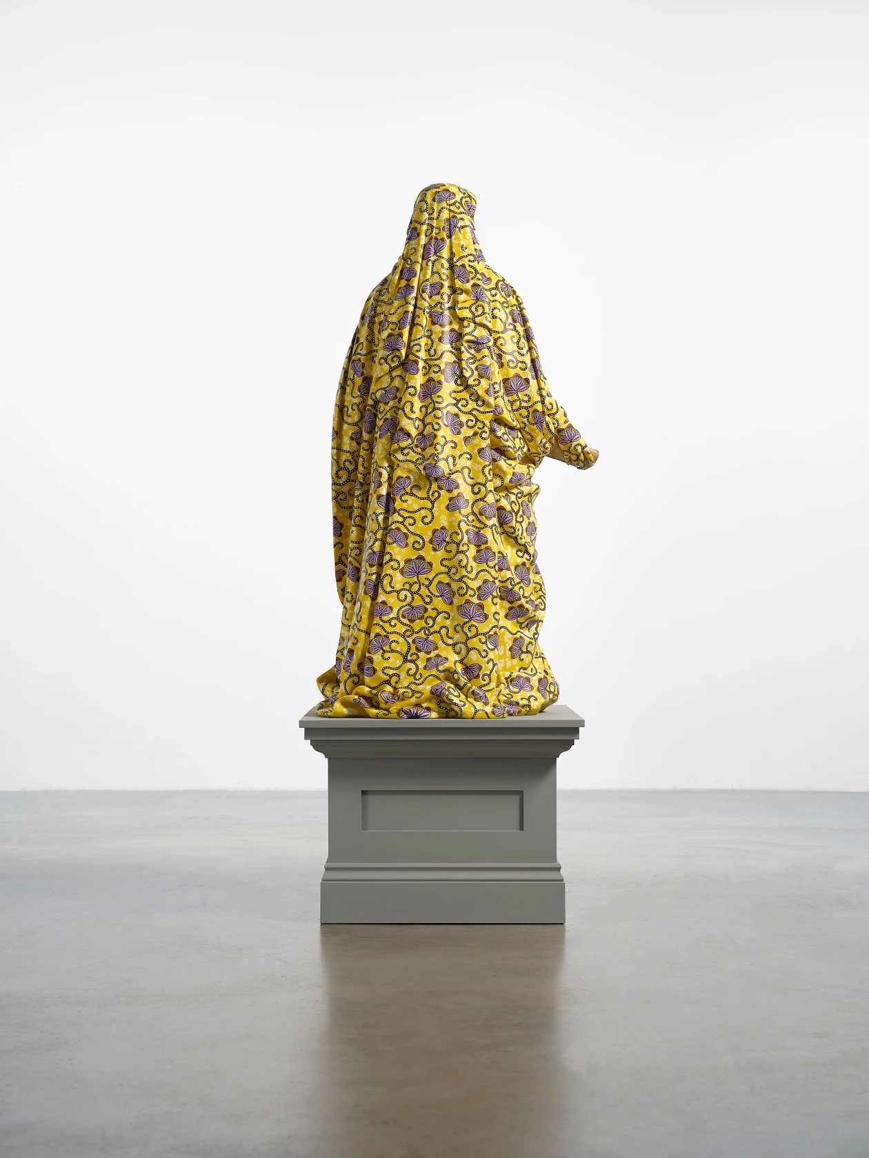 Yinka Shonibare Decolonised Structures (Queen Victoria), 2022