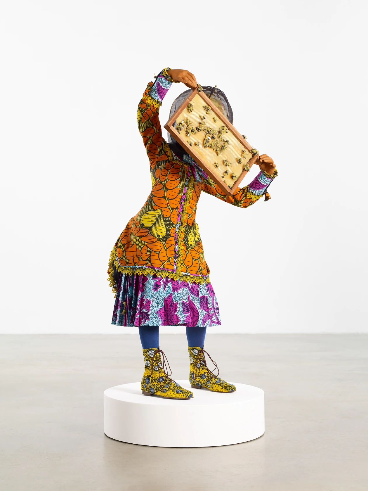 Yinka Shonibare, Beekeeper Girl II, 2022