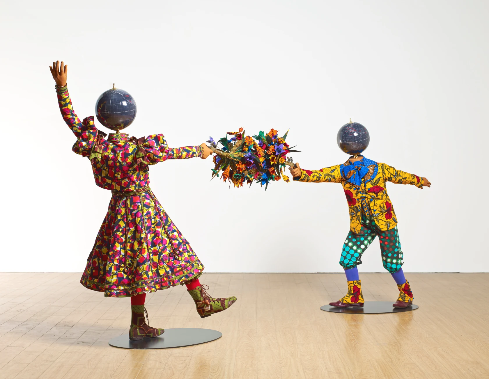 Yinka Shonibare, Flower Power Kids (Dueling), 2014