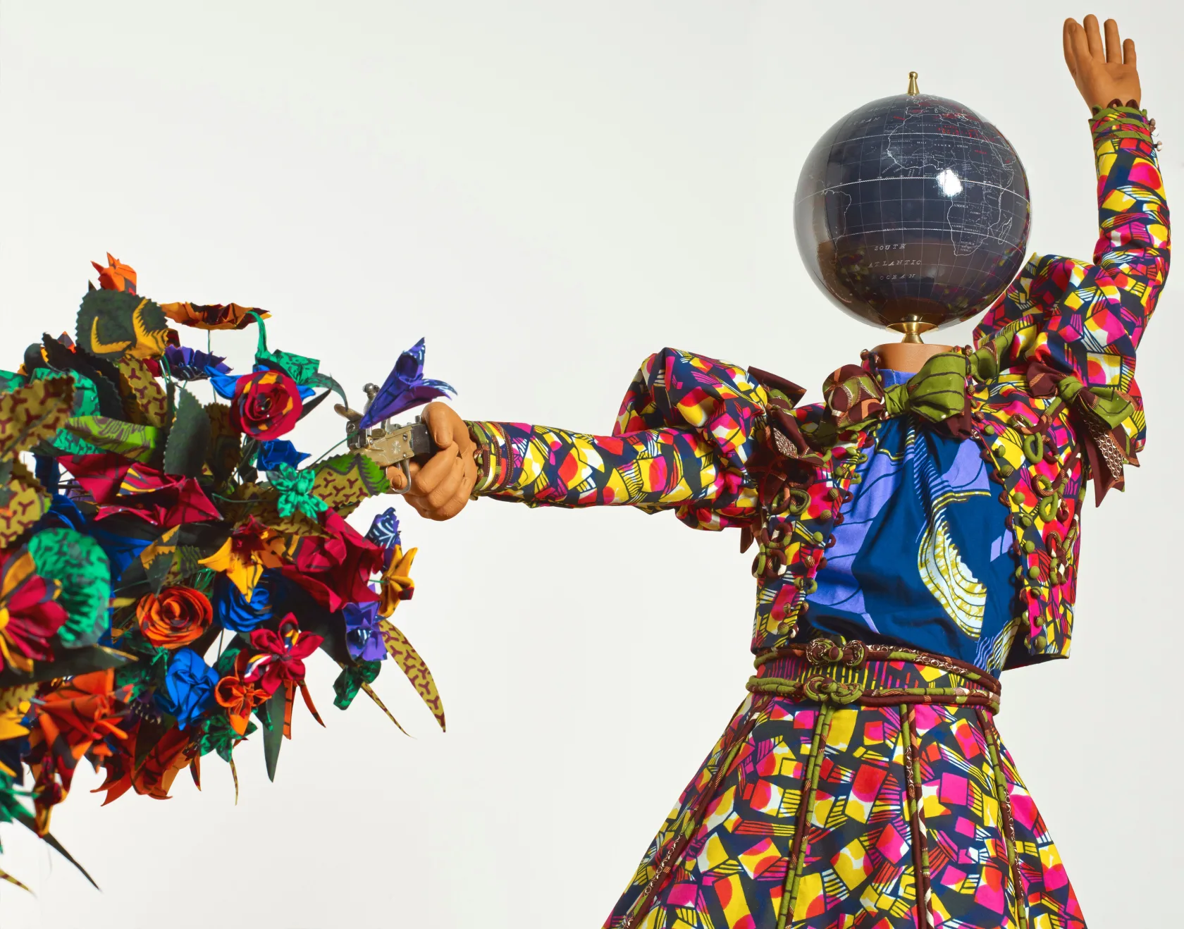 Yinka Shonibare, Flower Power Kids (Dueling), 2014