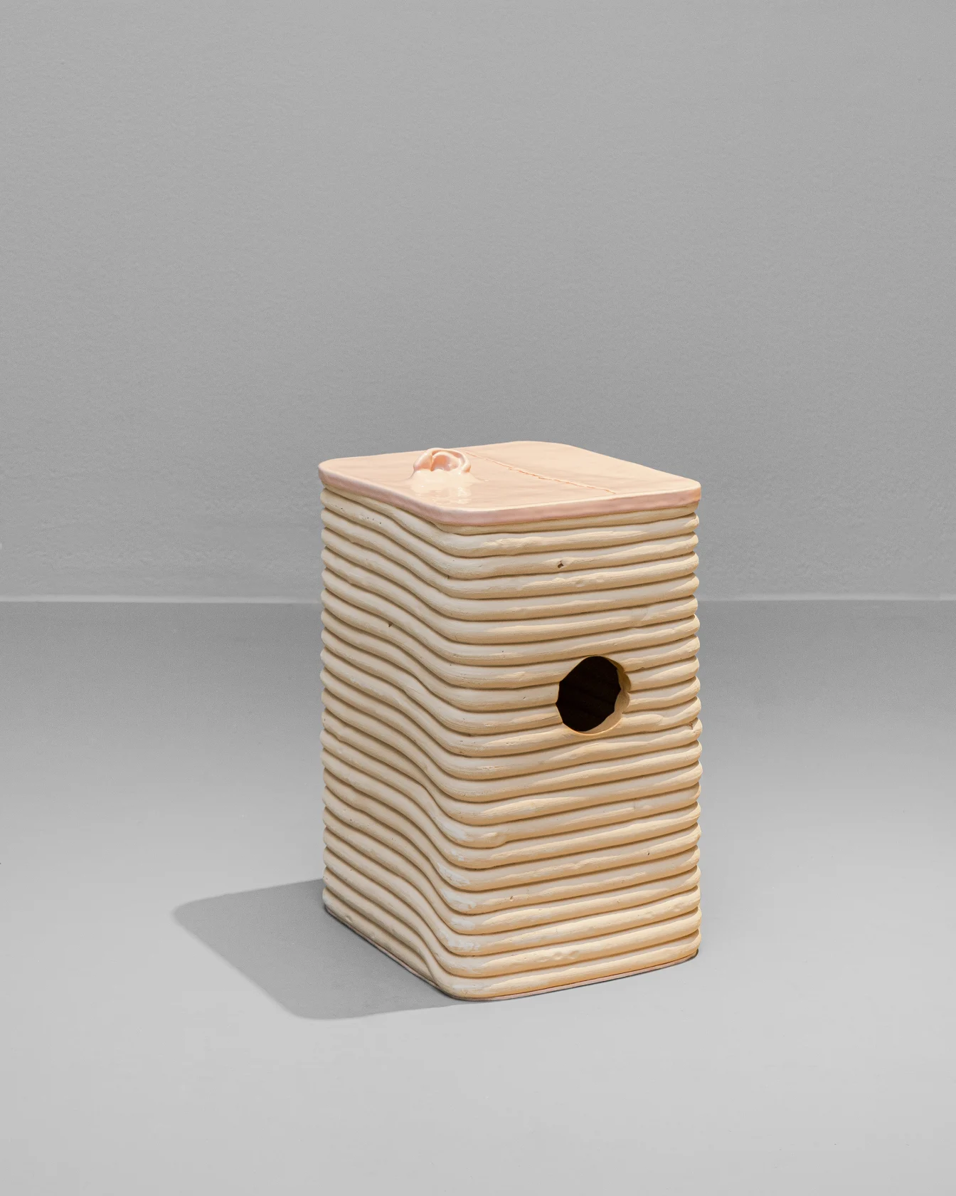 Jonathan Baldock, Earthly Coil (Hearing), 2021
