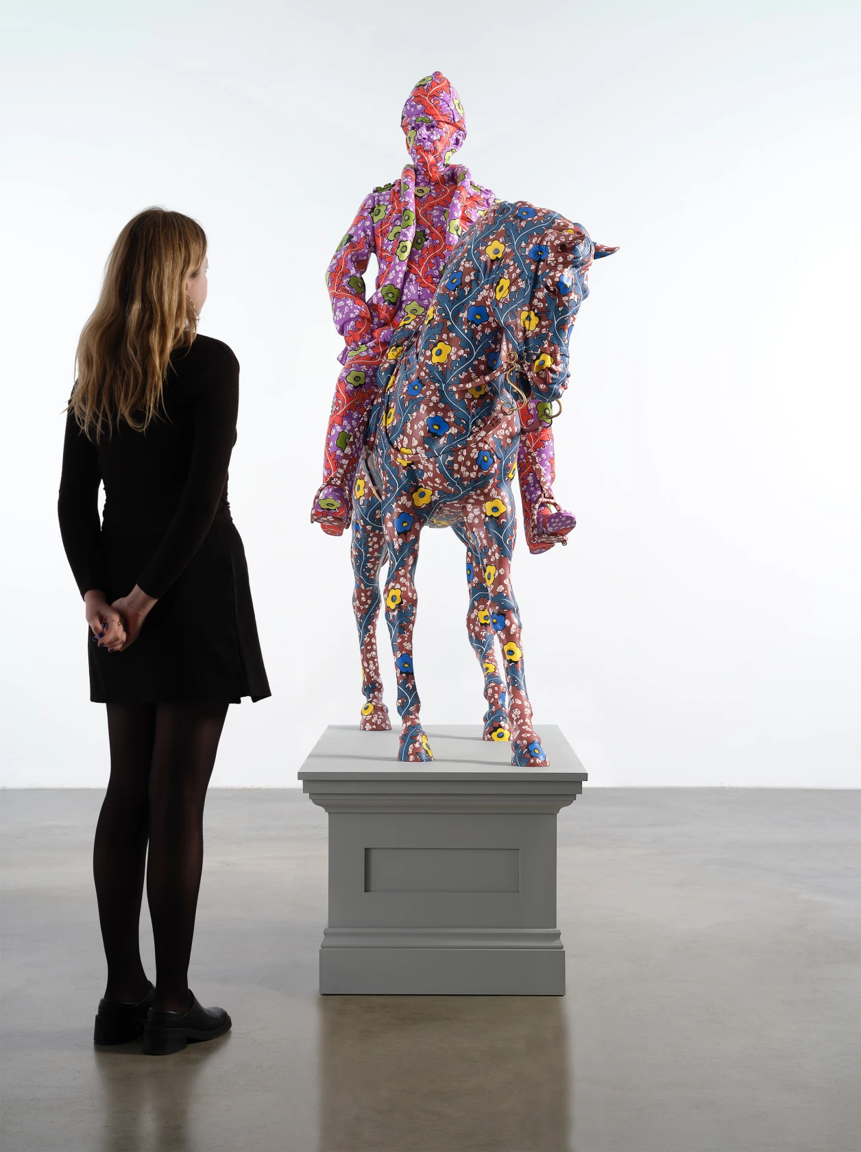 Yinka Shonibare Decolonised Structures (Roberts), 2022