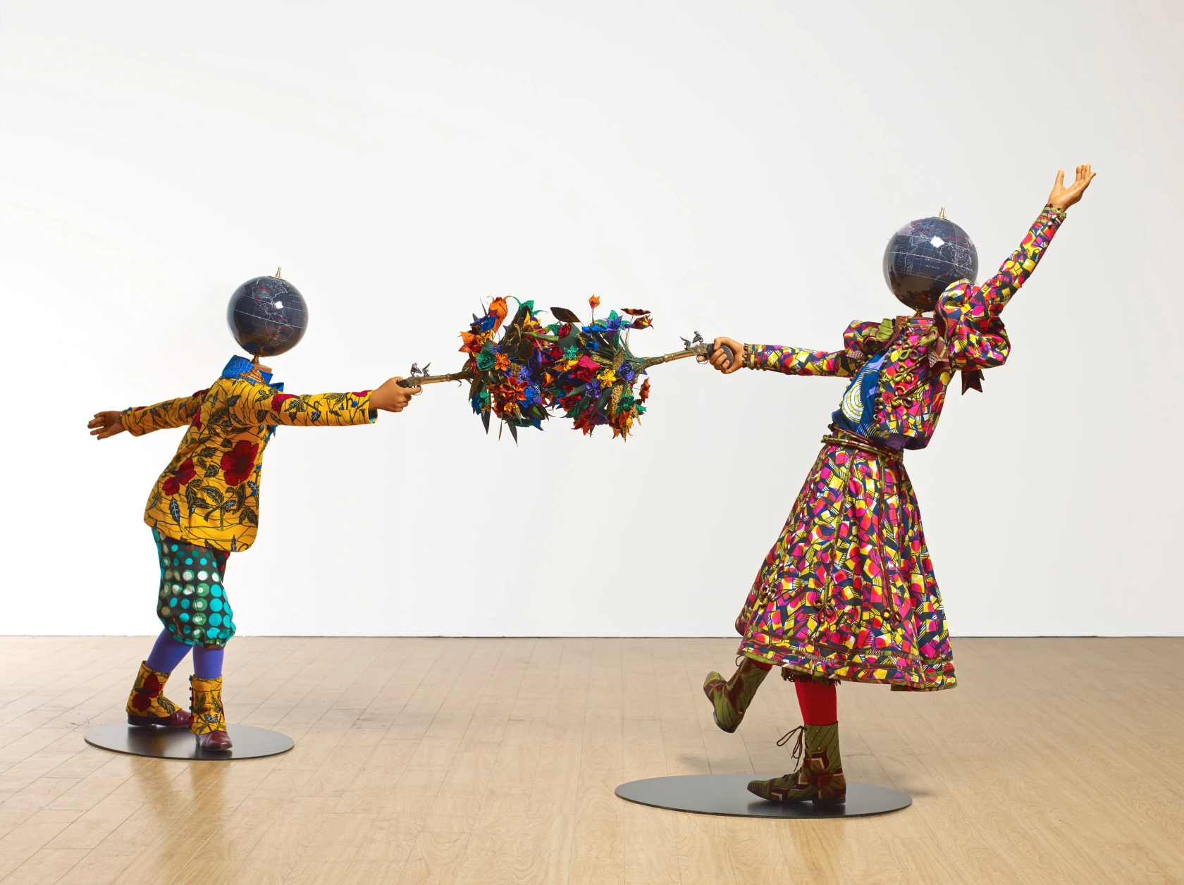 Yinka Shonibare, Flower Power Kids (Dueling), 2014