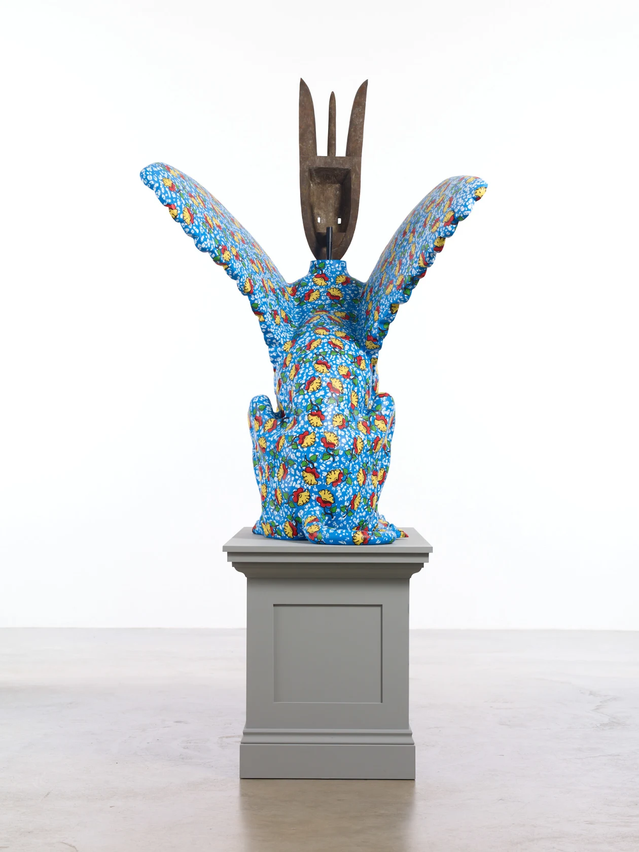Yinka Shonibare, Hybrid Sculpture (Sphinx), 2021