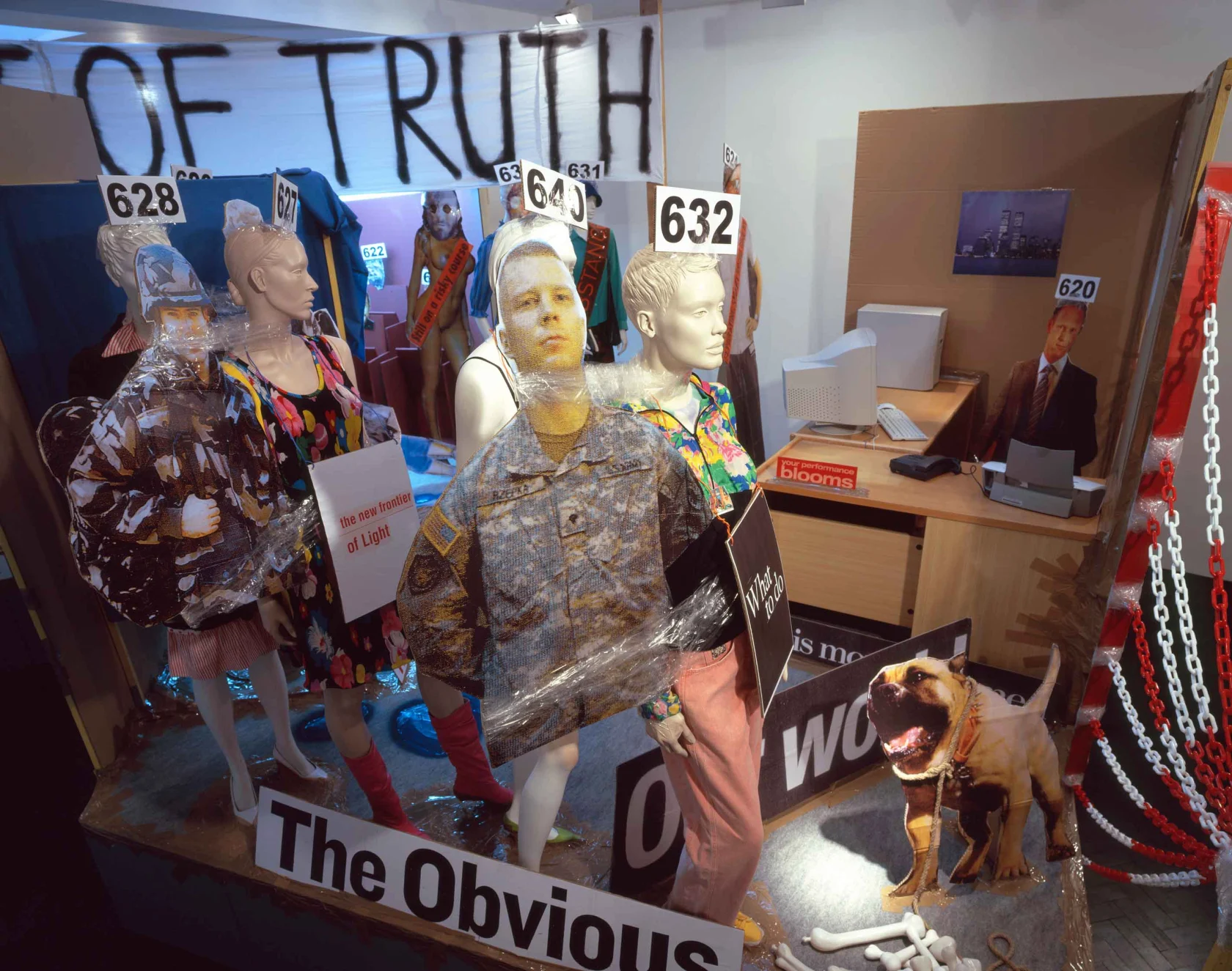 Thomas Hirschhorn, Substitution 2 (Moment of Truth), 2007