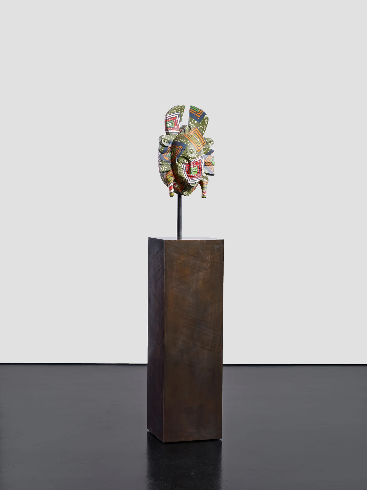 Yinka Shonibare, Hybrid Mask (K'peliye'e), 2020 - 2021