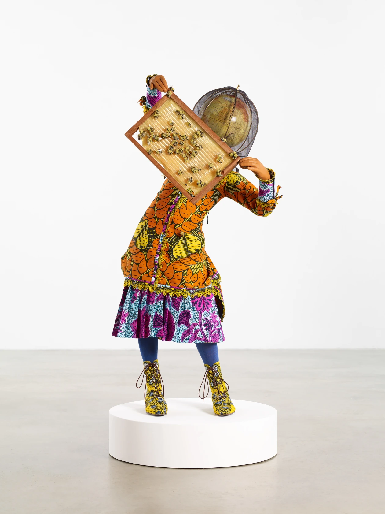 Yinka Shonibare, Beekeeper Girl II, 2022