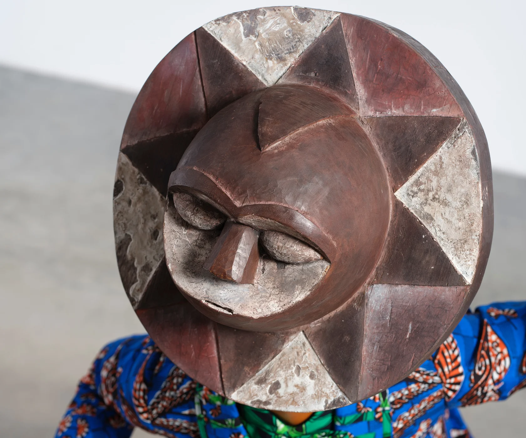 Yinka Shonibare Sun Dance Kids (Boy and Girl), 2023