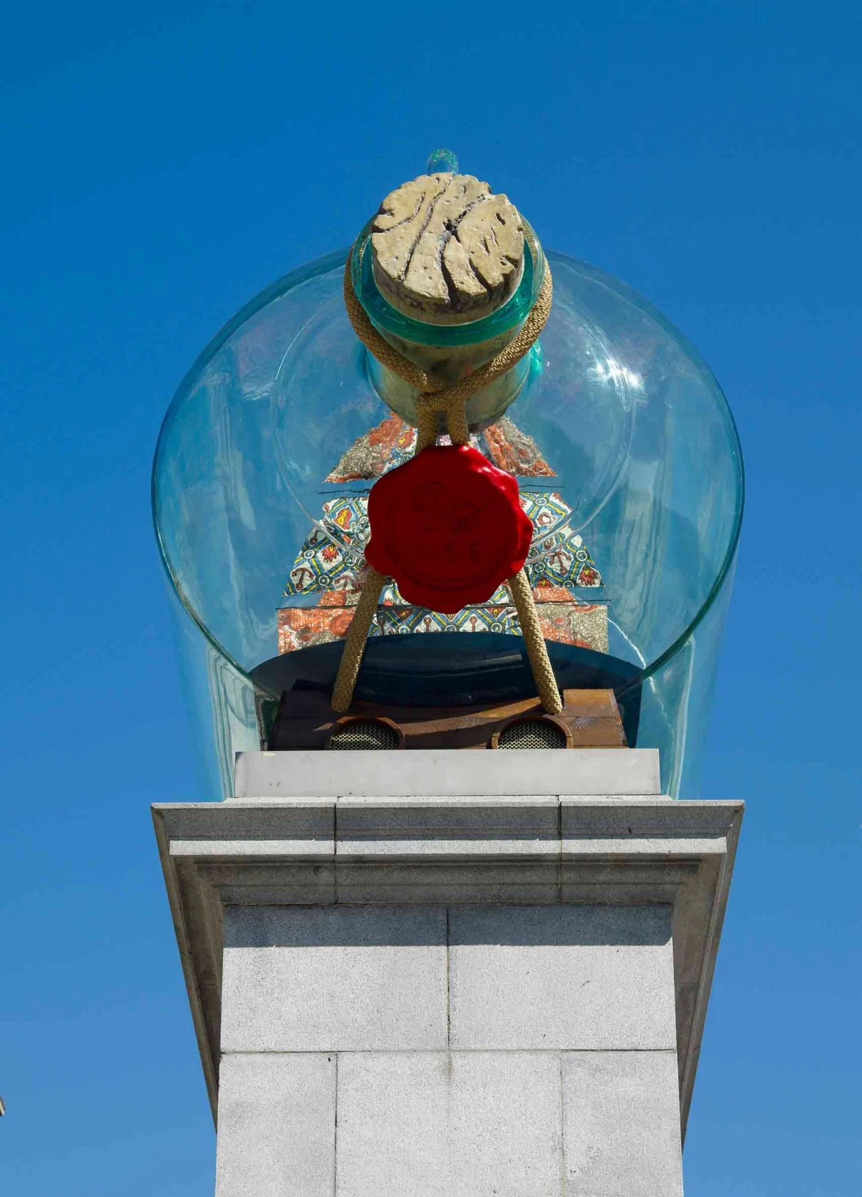 Yinka Shonibare, Nelson’s Ship in a Bottle, 2010