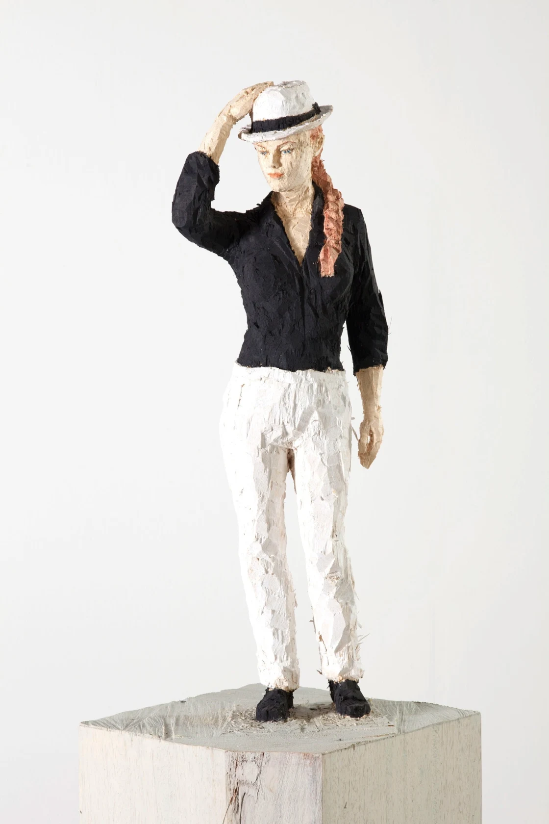 Stephan Balkenhol, Woman with White Hat, 2013