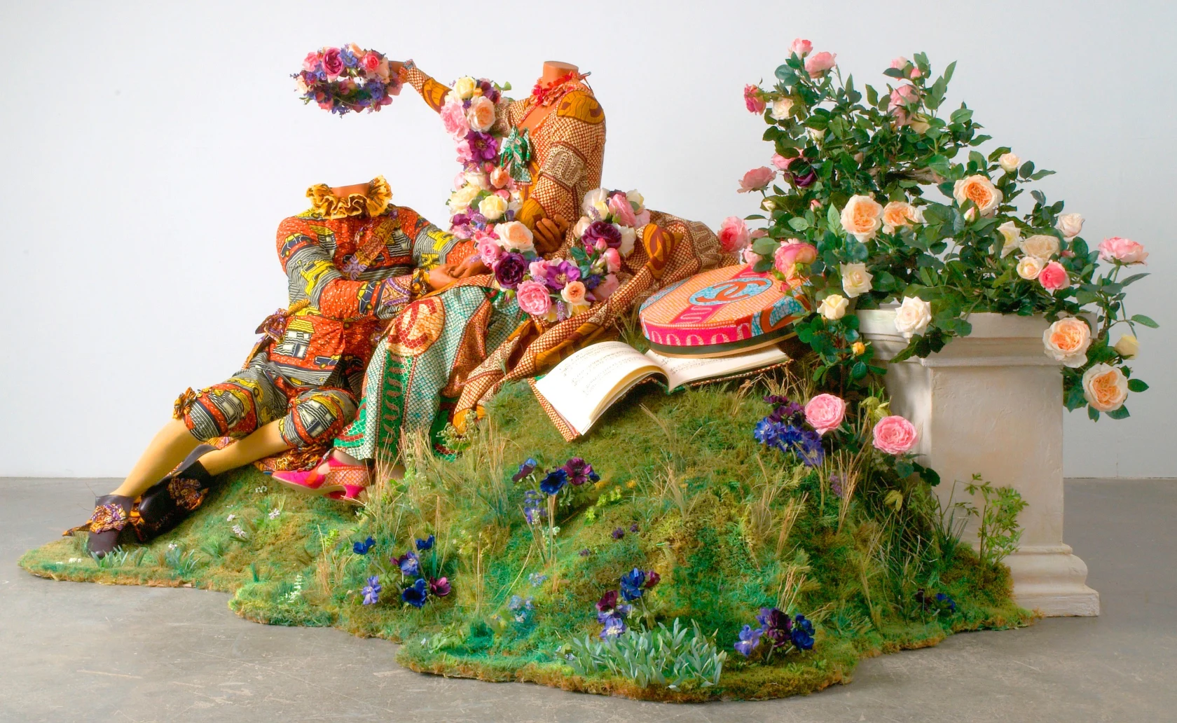 Yinka Shonibare, The Crowning, 2007