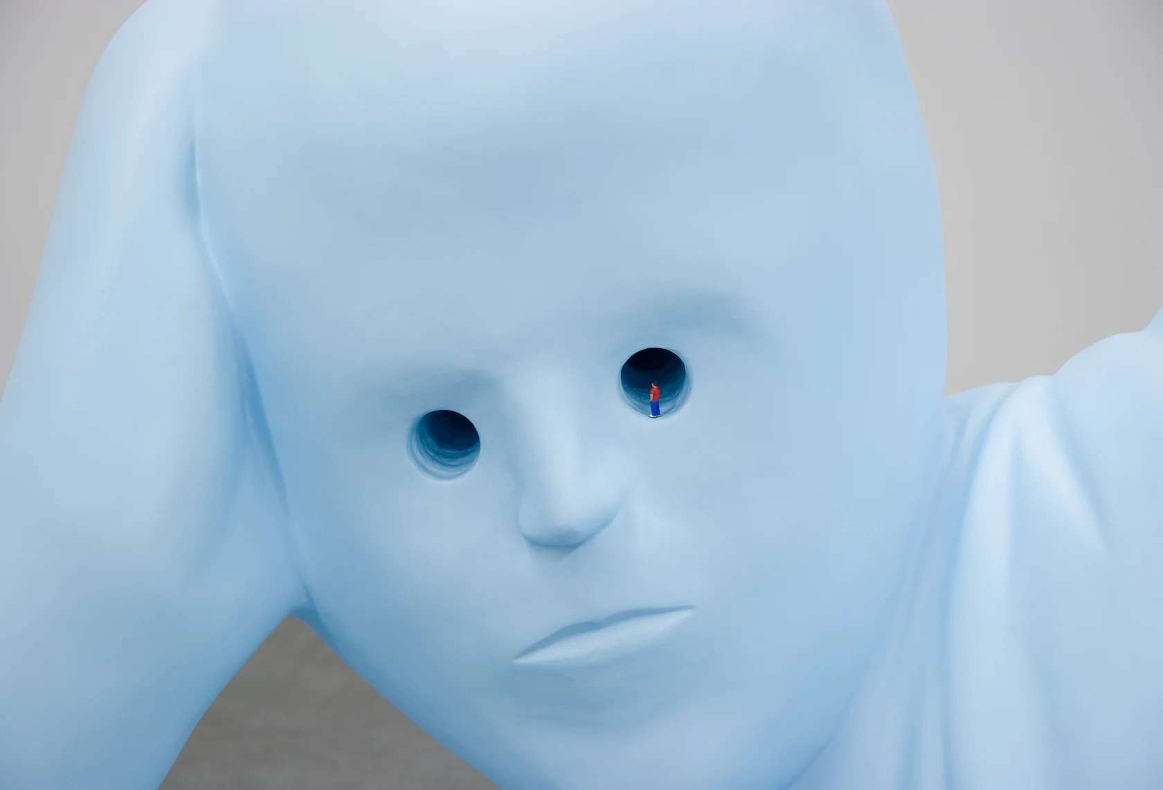 Tom Friedman Bigbluefigure, 2006-2010