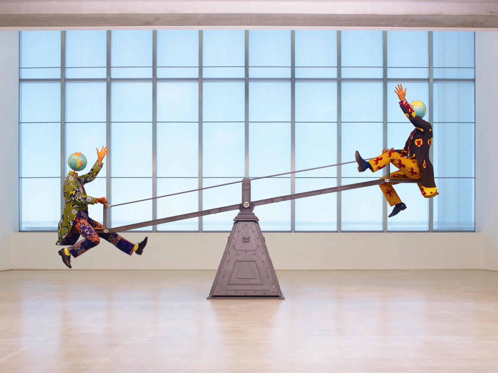 Yinka Shonibare, End of Empire, 2016