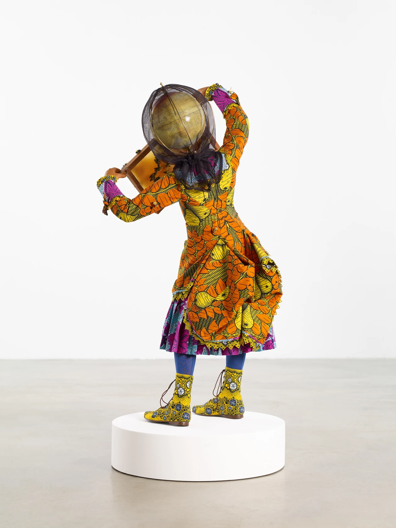 Yinka Shonibare, Beekeeper Girl II, 2022