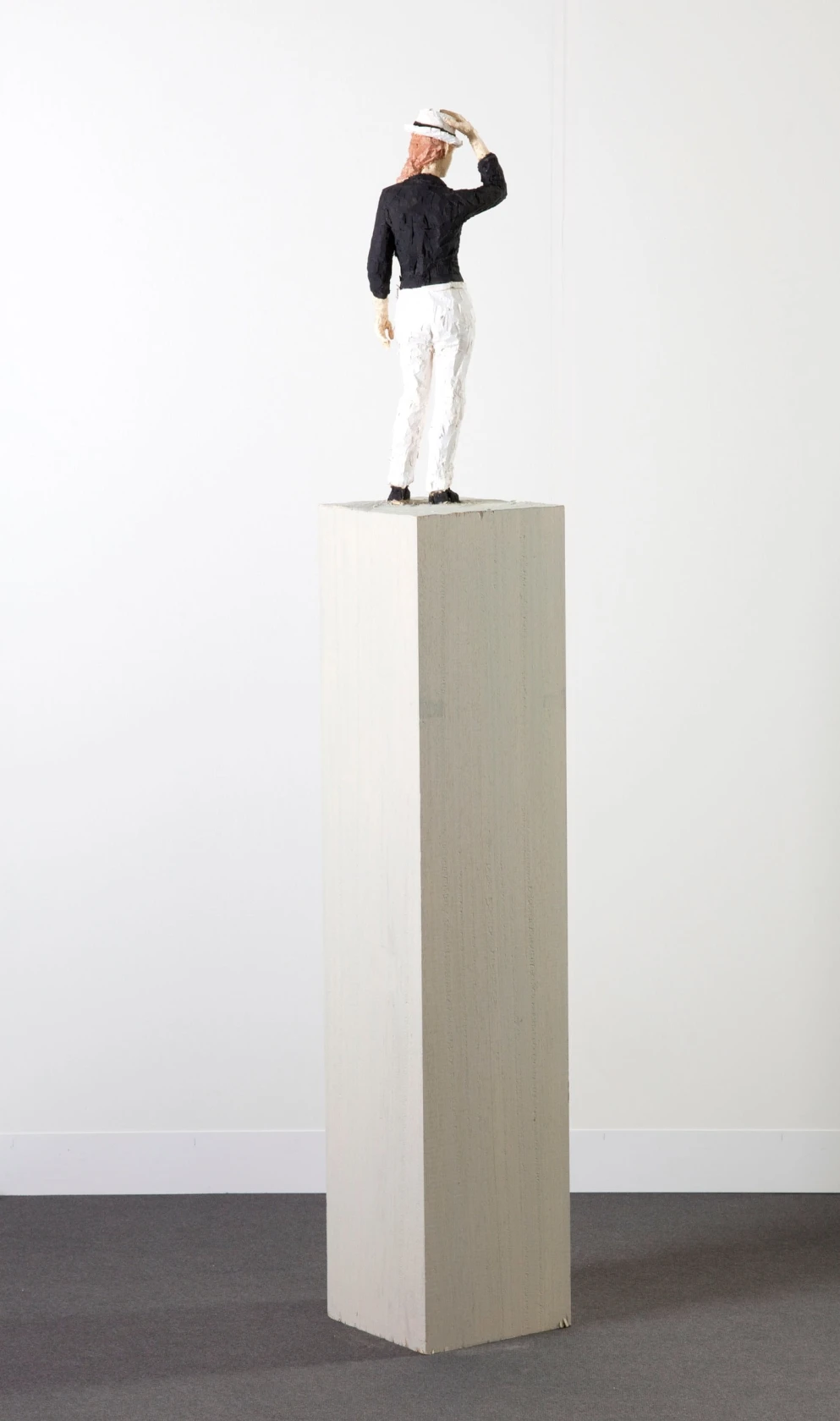 Stephan Balkenhol, Woman with White Hat, 2013