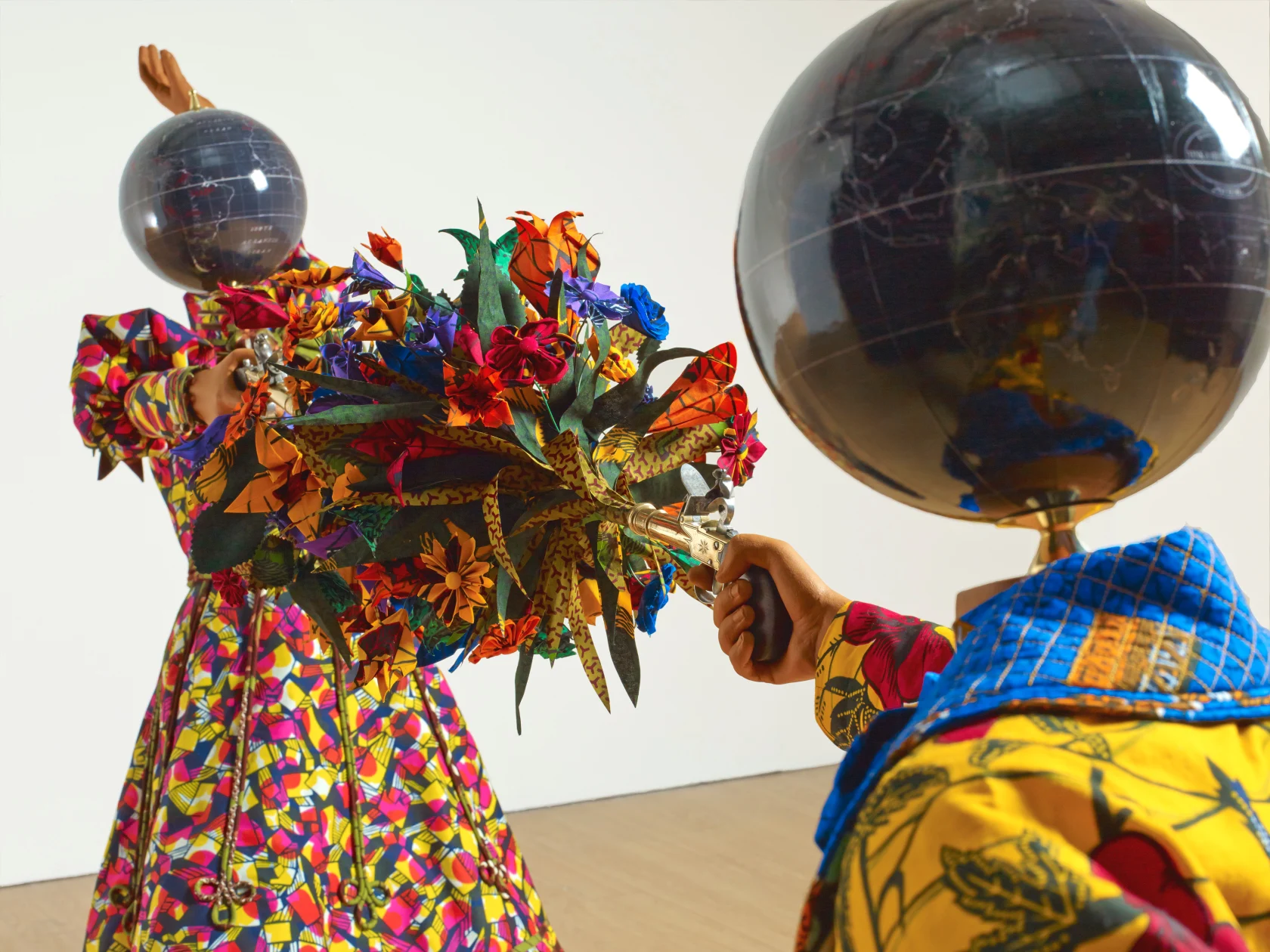Yinka Shonibare, Flower Power Kids (Dueling), 2014