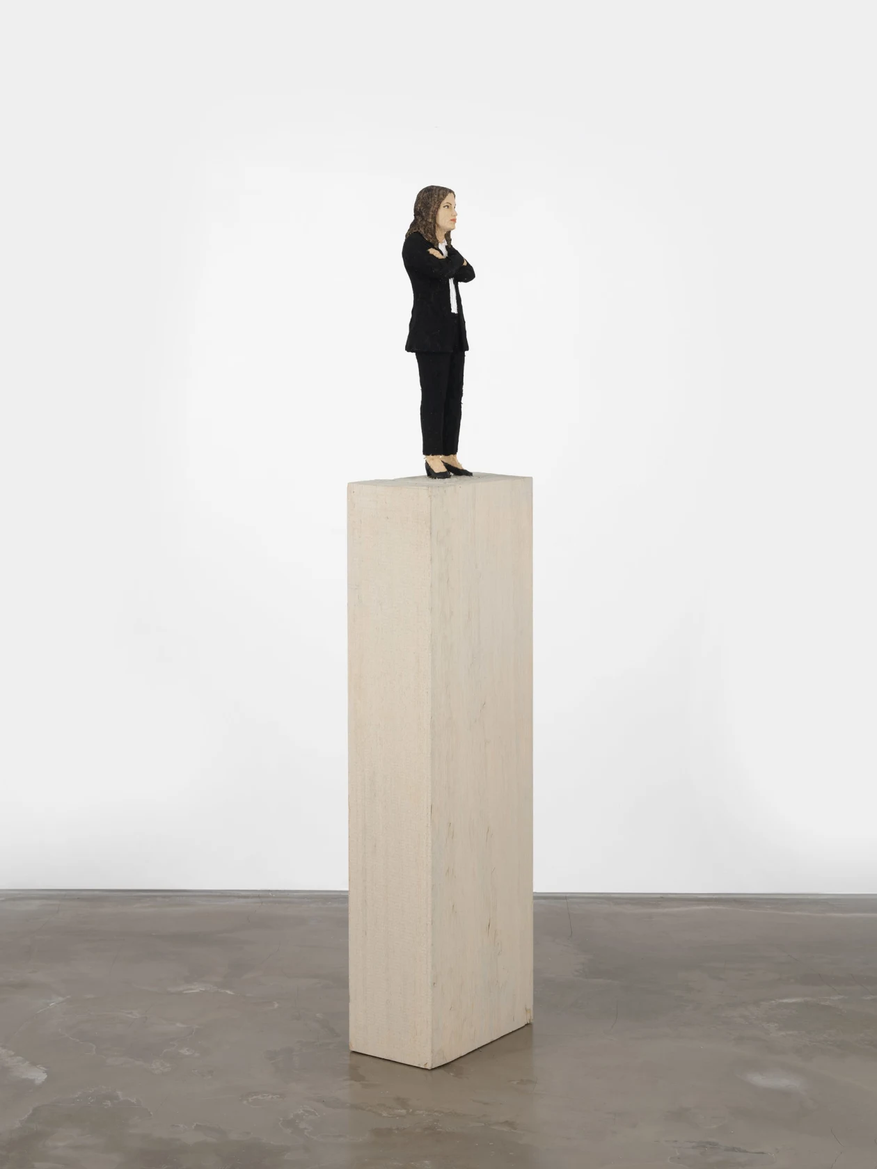 Stephan Balkenhol, Woman with Crossed Arms , 2019