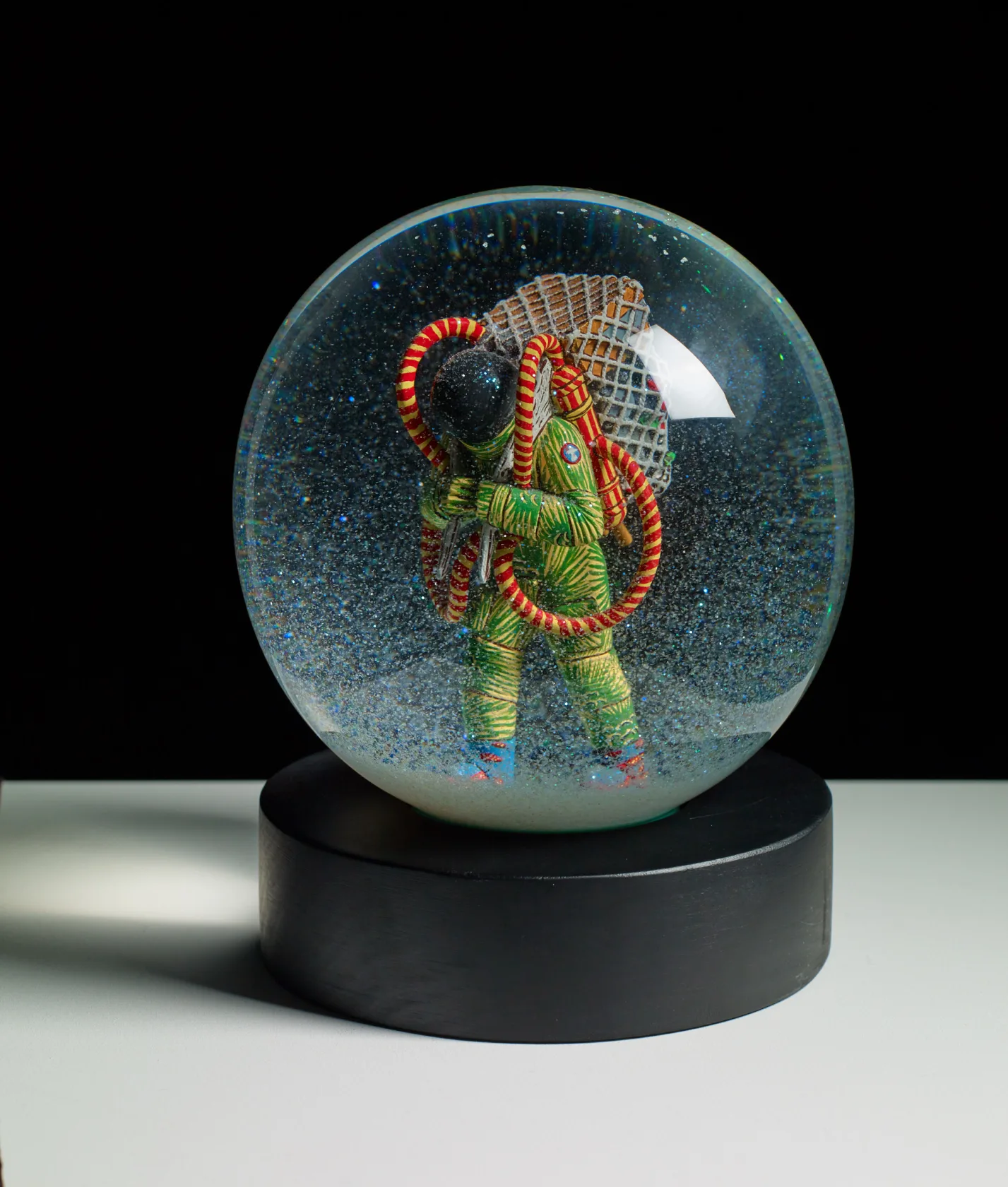 Yinka Shonibare, Refugee Astronaut in Snow Globe, 2020