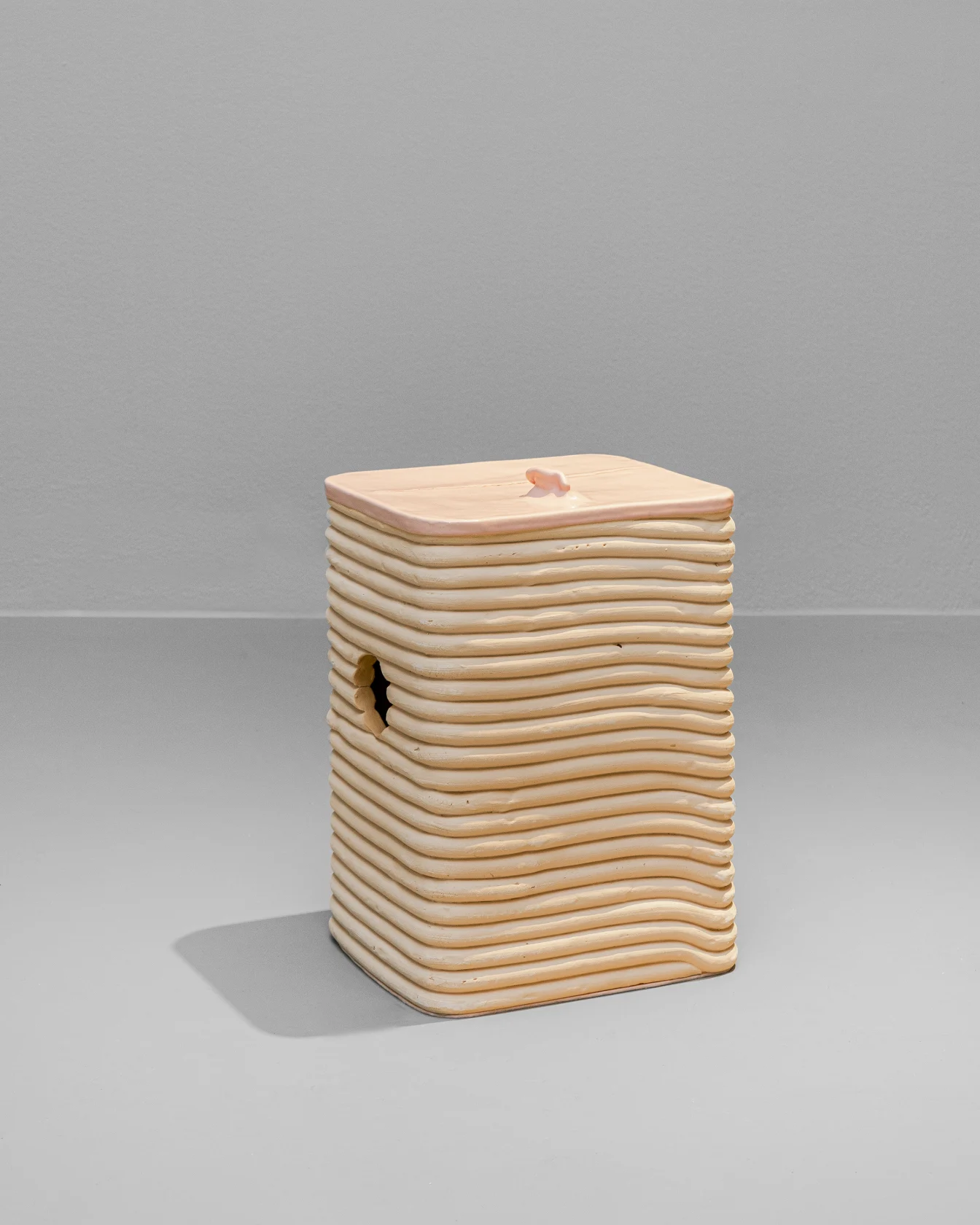 Jonathan Baldock, Earthly Coil (Hearing), 2021