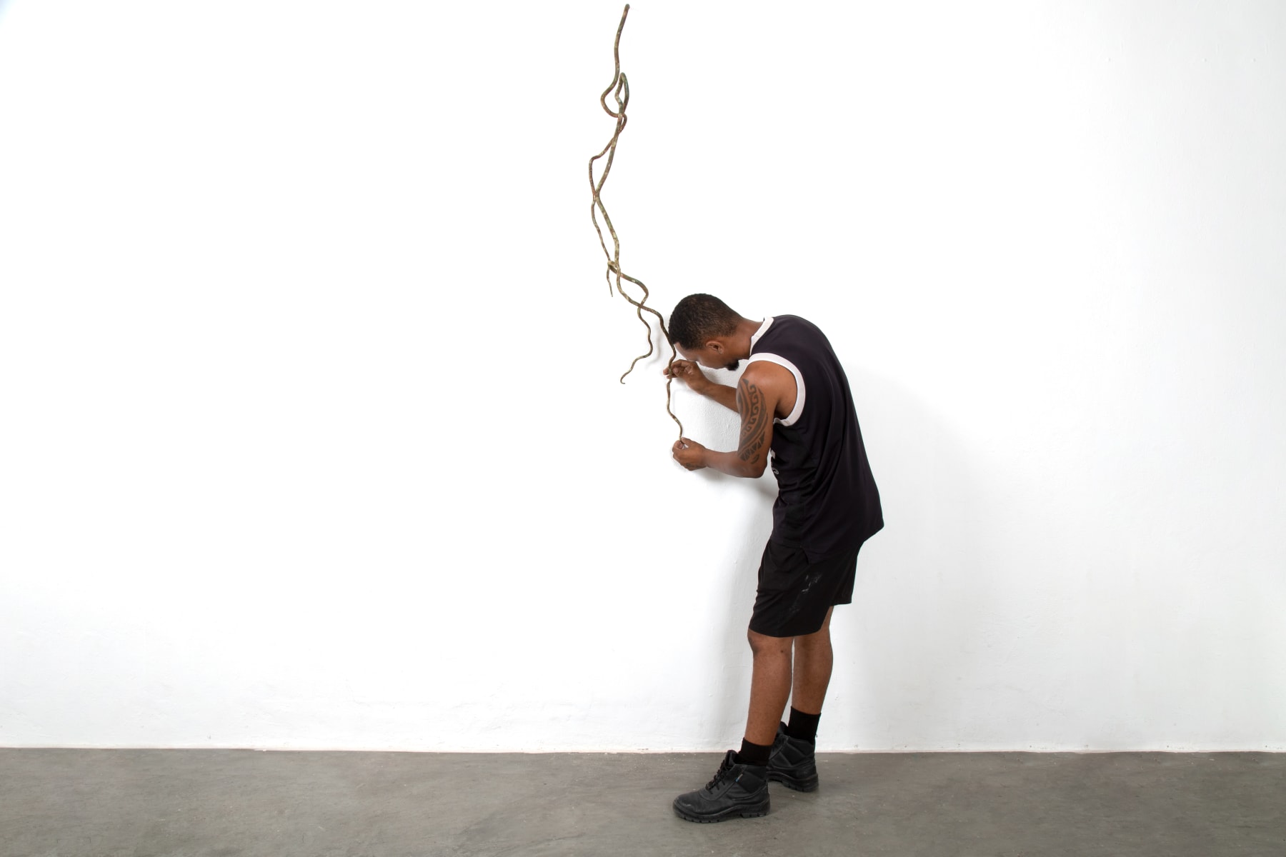 Rodrigo Torres, Vida na terra, 2022