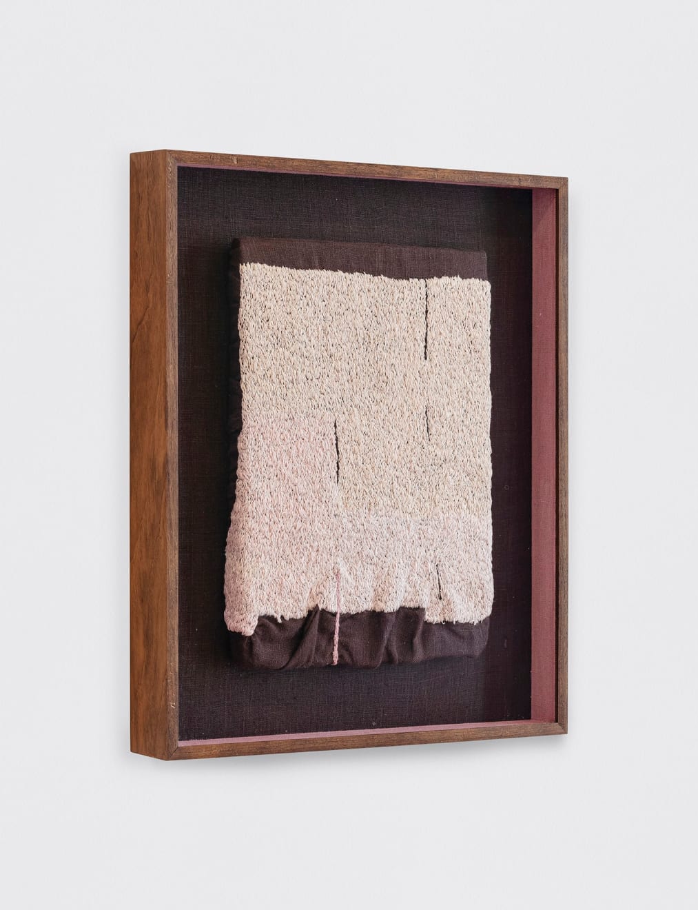 João Modé, Enquanto as pedras esperam, 2022