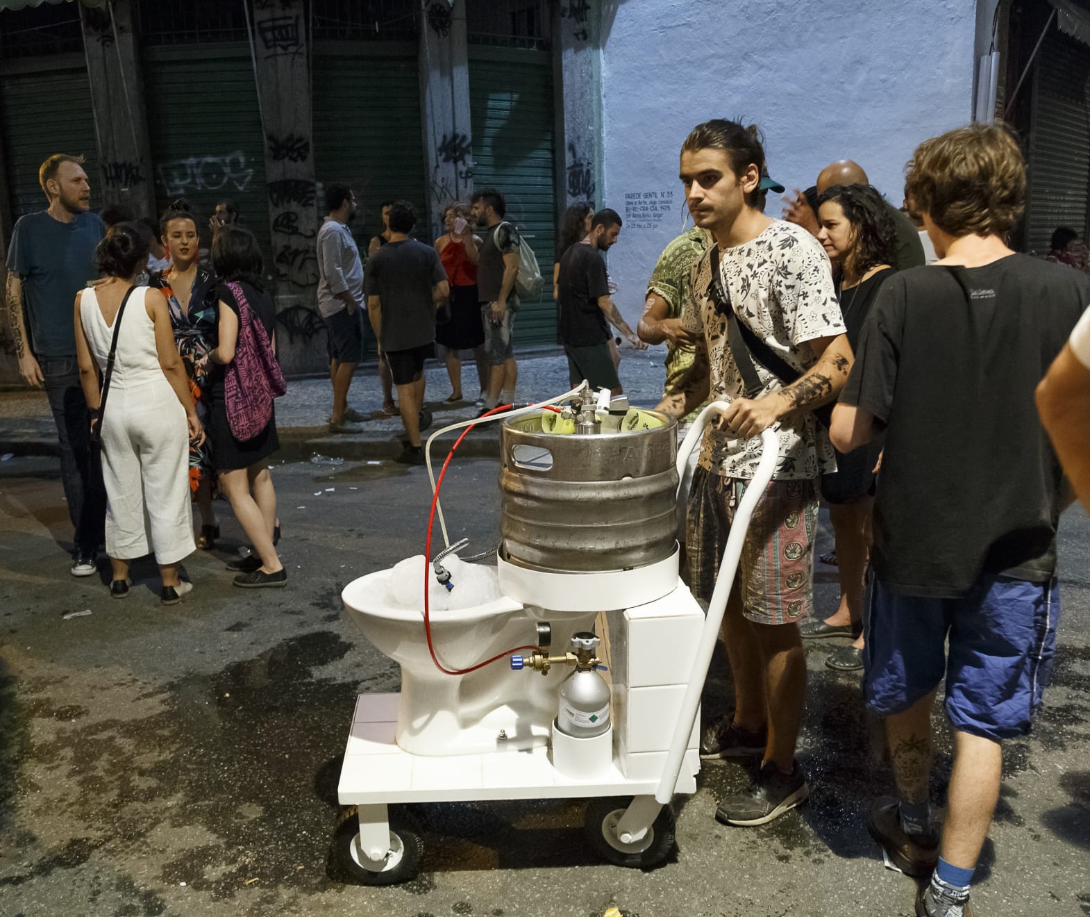 OPAVIVARÁ!, Golden Shower, 2019