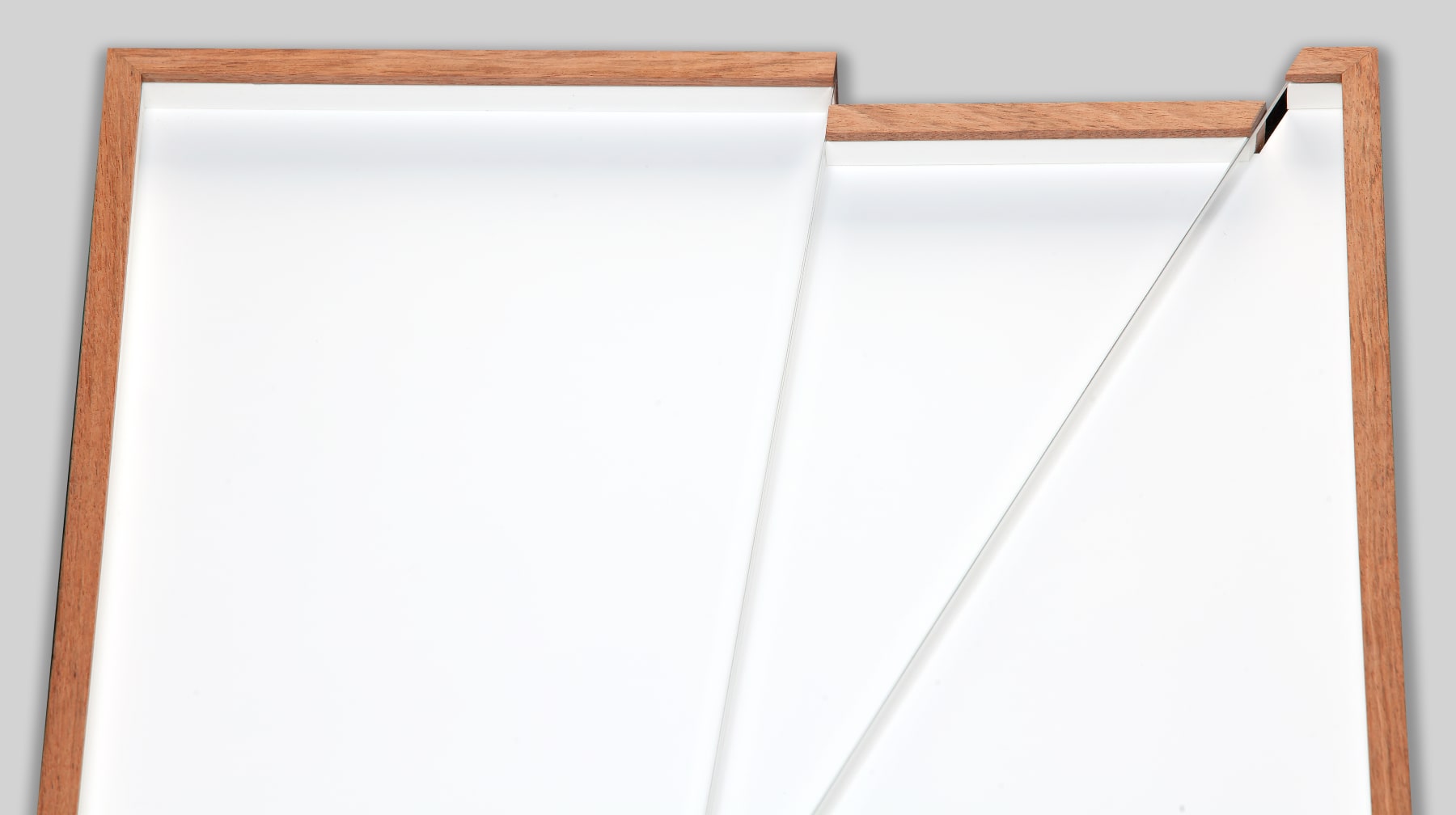 Renata Lucas, quadroquadro (cadere), 2020