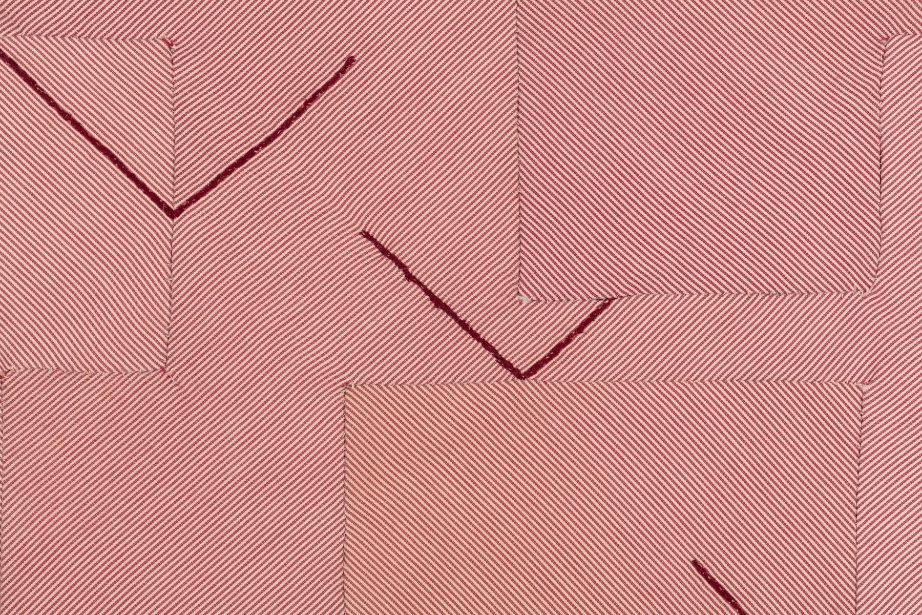 João Modé, Construtivo [Paninho] listras vermelhas e brancas, 2022