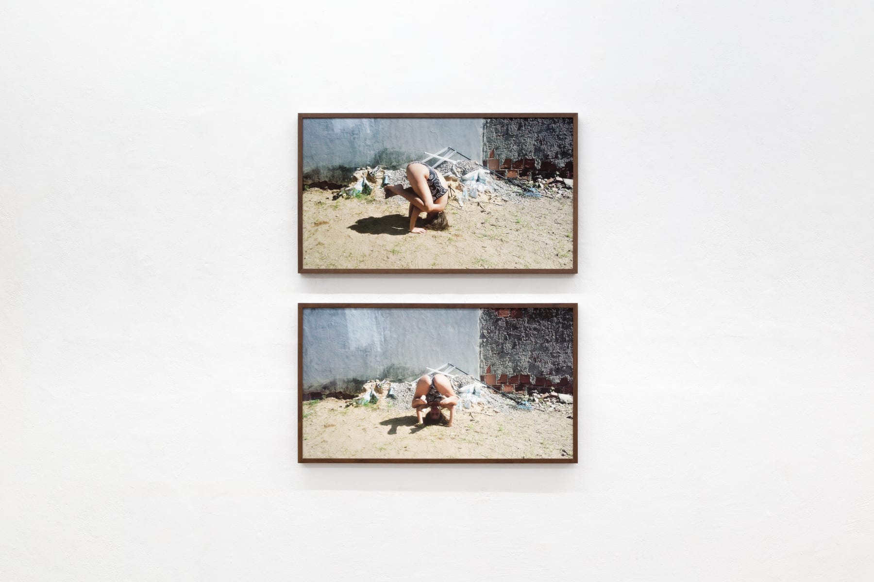 Aleta Valente, Equilíbrio Sobre Entulho, 2015