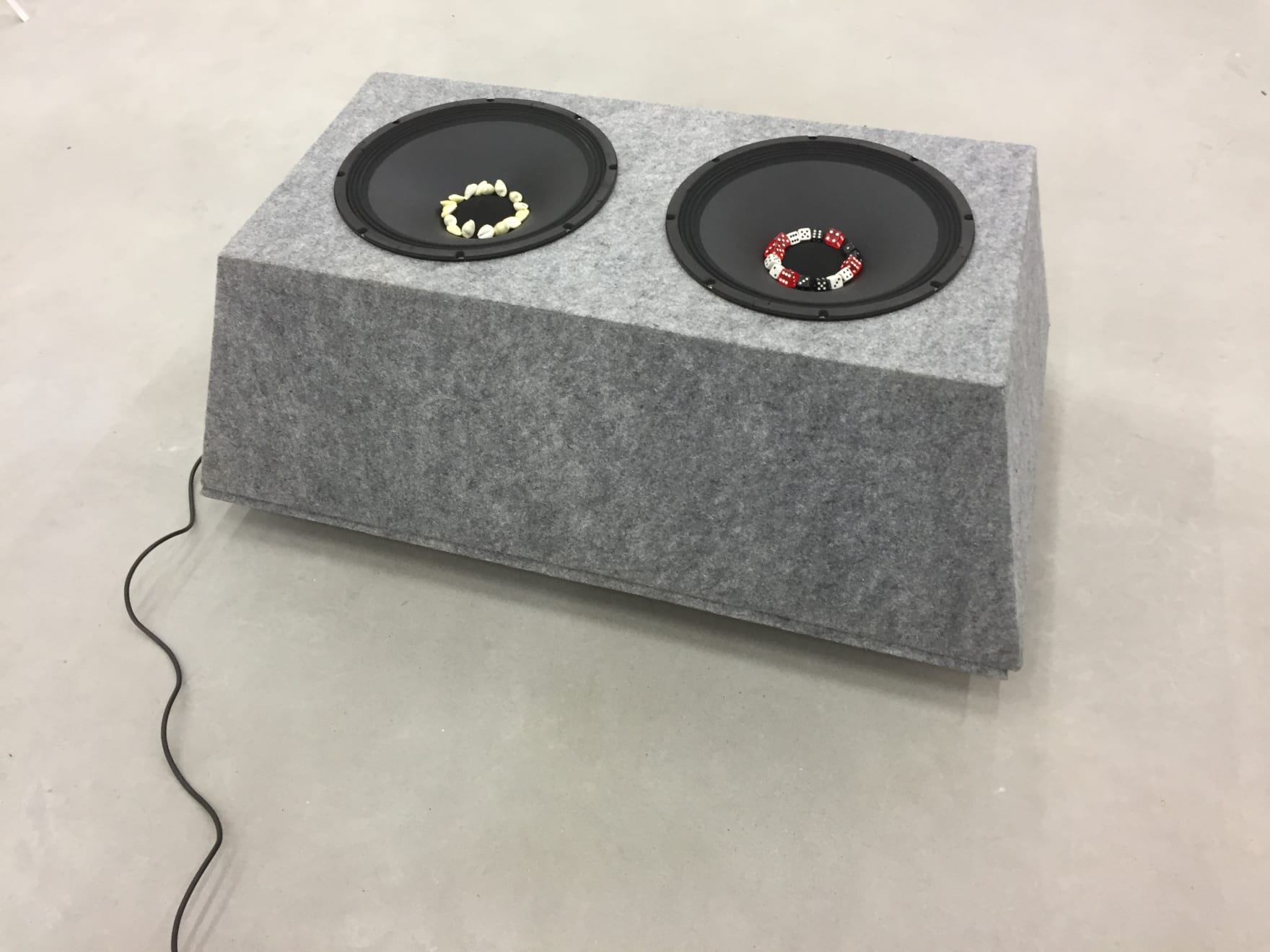 Vivian Caccuri, Automotivo I, 2016