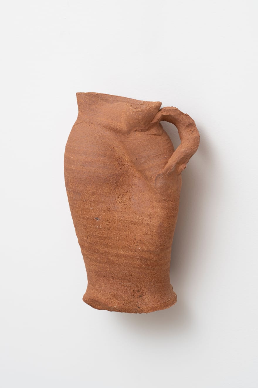 Tiago Mestre, Fumar - Beber [To Smoke - To Drink], 2025