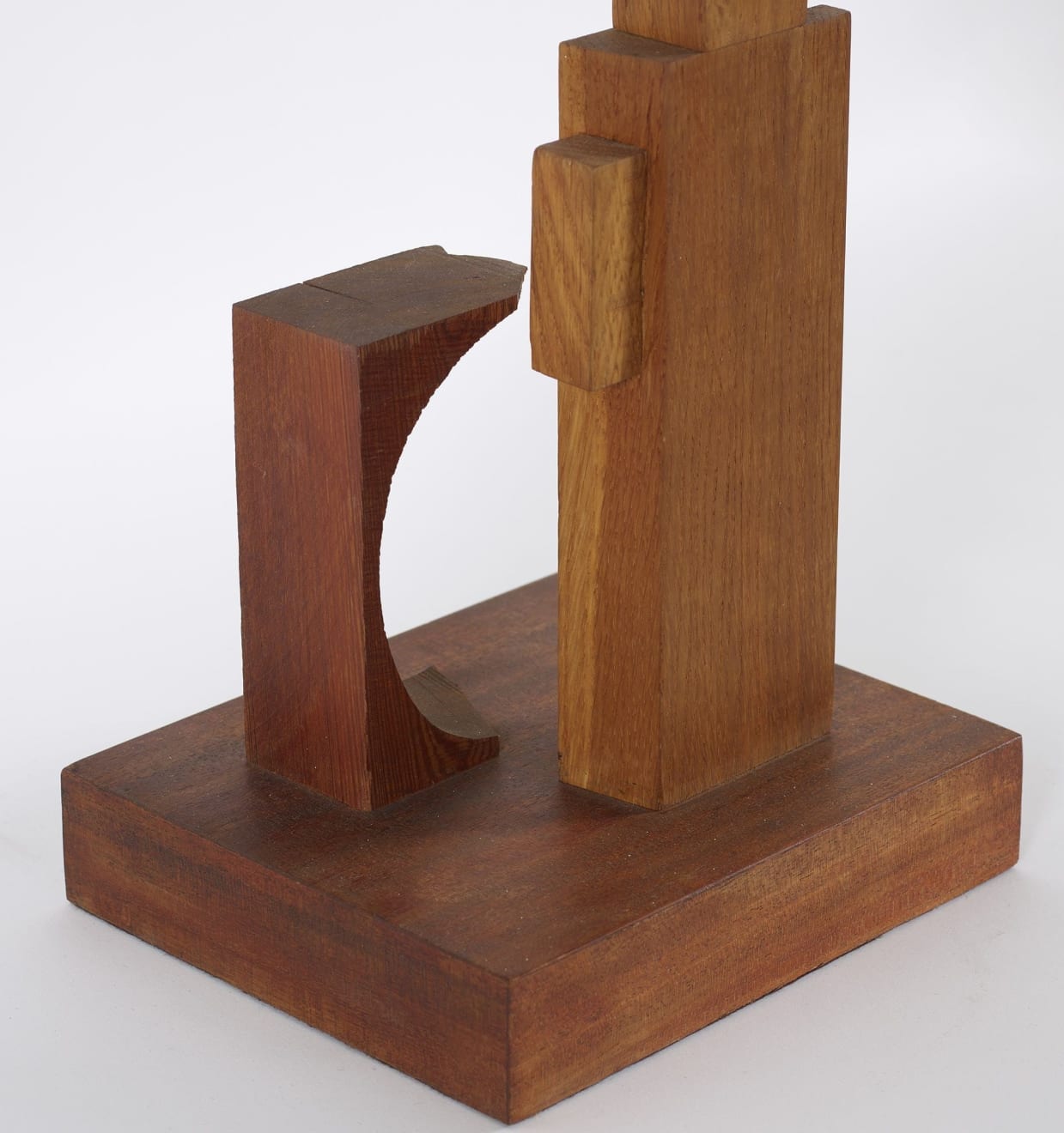 Dorothy Dehner, Sentry 1 (Minotaur), 1978